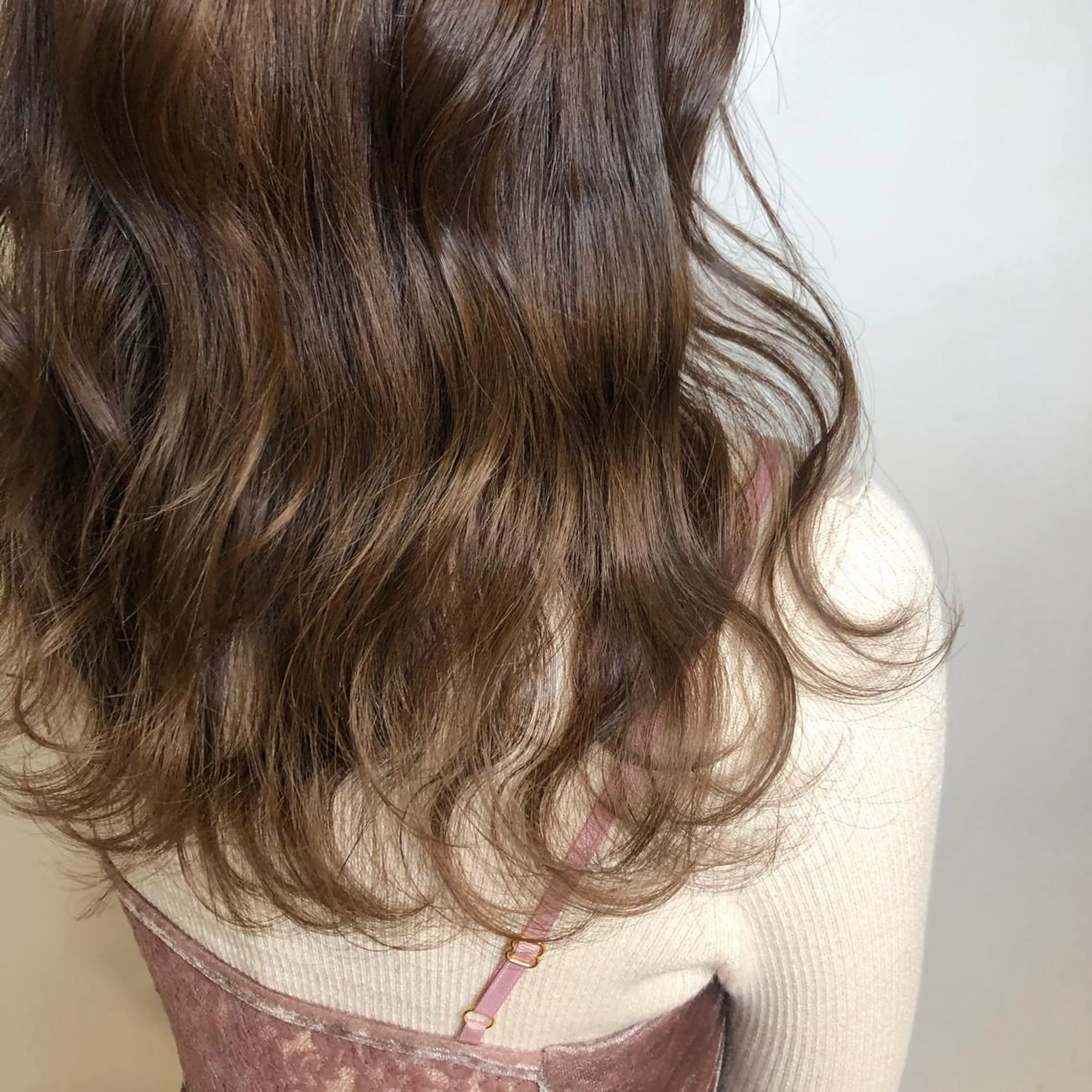 セミロング カラー ヘアアレンジ マツエク・マツパ ベージュカラー Noah's　Ark所属・透明感カラー🫧ヘア セット🫧松本菜月の眉毛・アイブロウイメージ