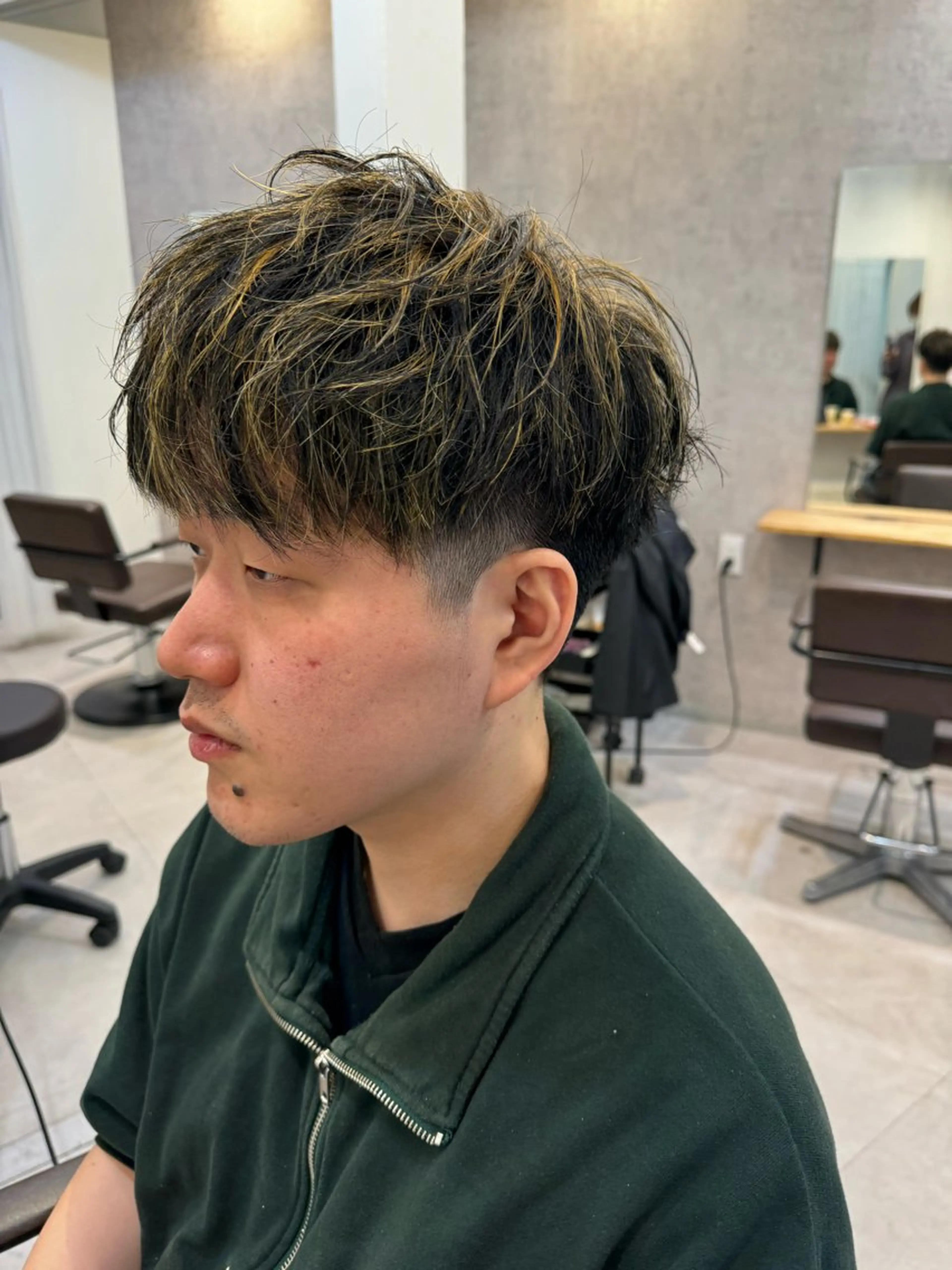 ミディアム カラー メンズ メンズハイライト ハイライトカラー ハイライト Dxxxx III所属・女性目線の大人 メンズ*Ayakaのヘアスタイル