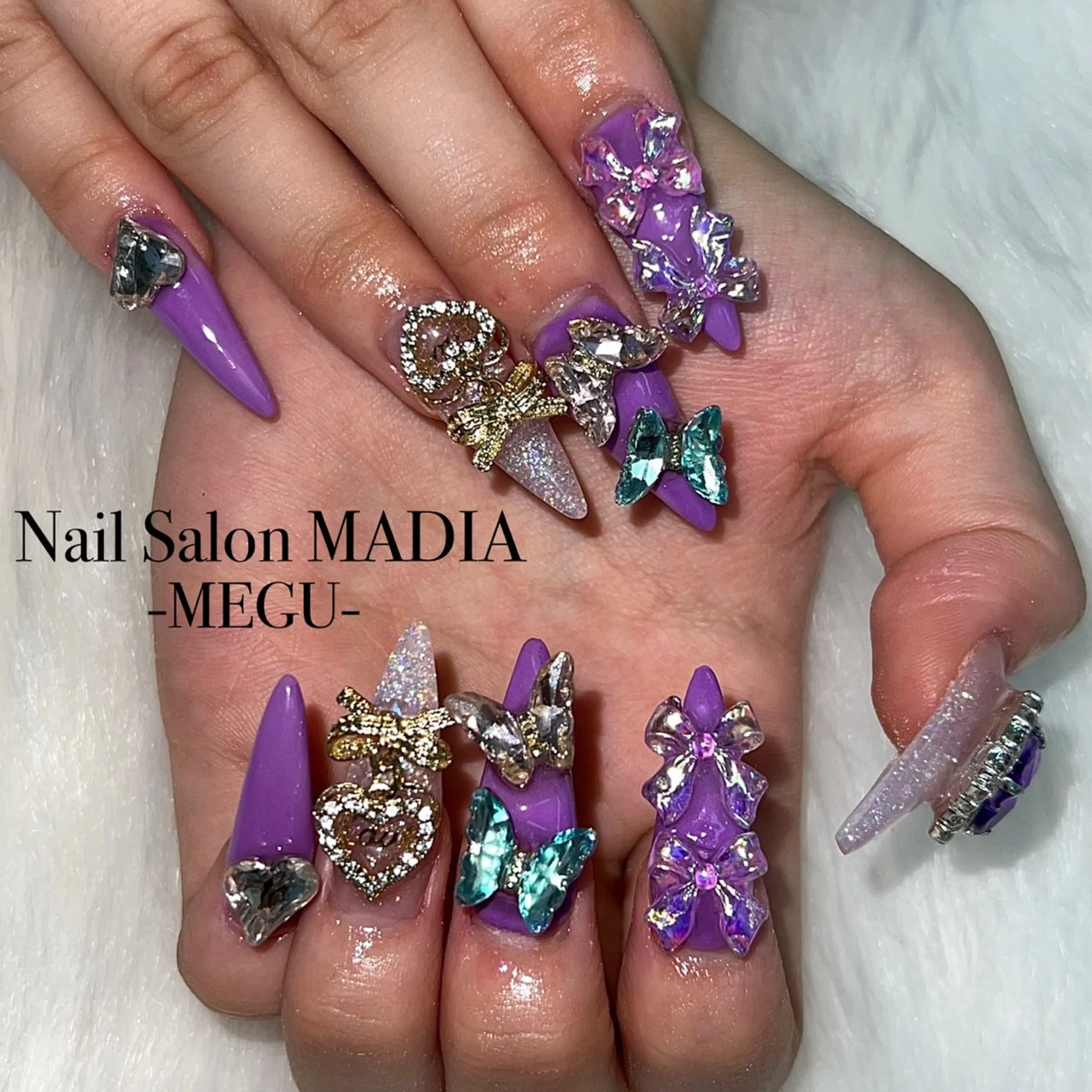 ネイル MADIA藤沢所属・MADIA MEGUのネイルデザイン