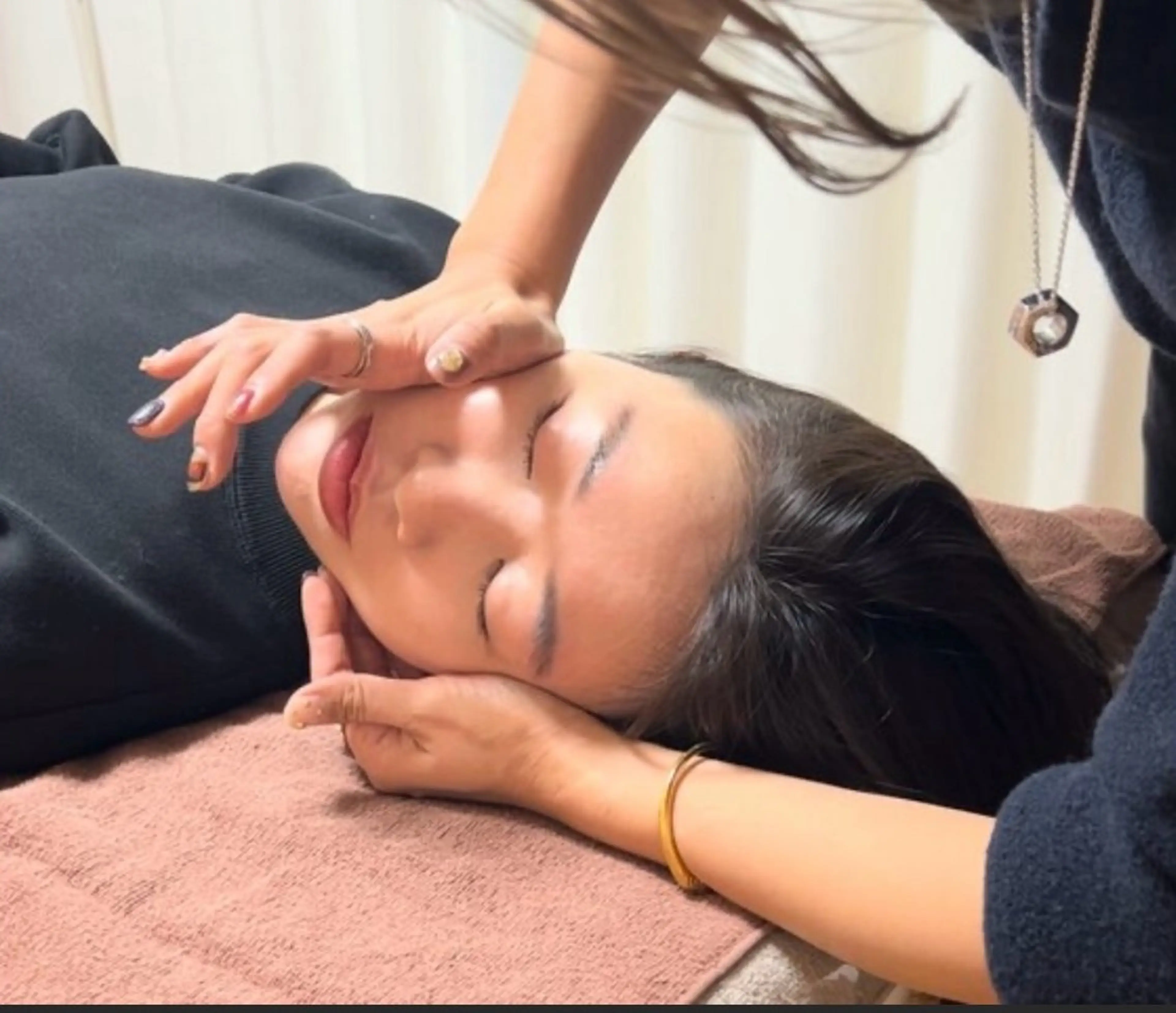 【初回限定】小顔調整＆ヘッドマッサージの写真