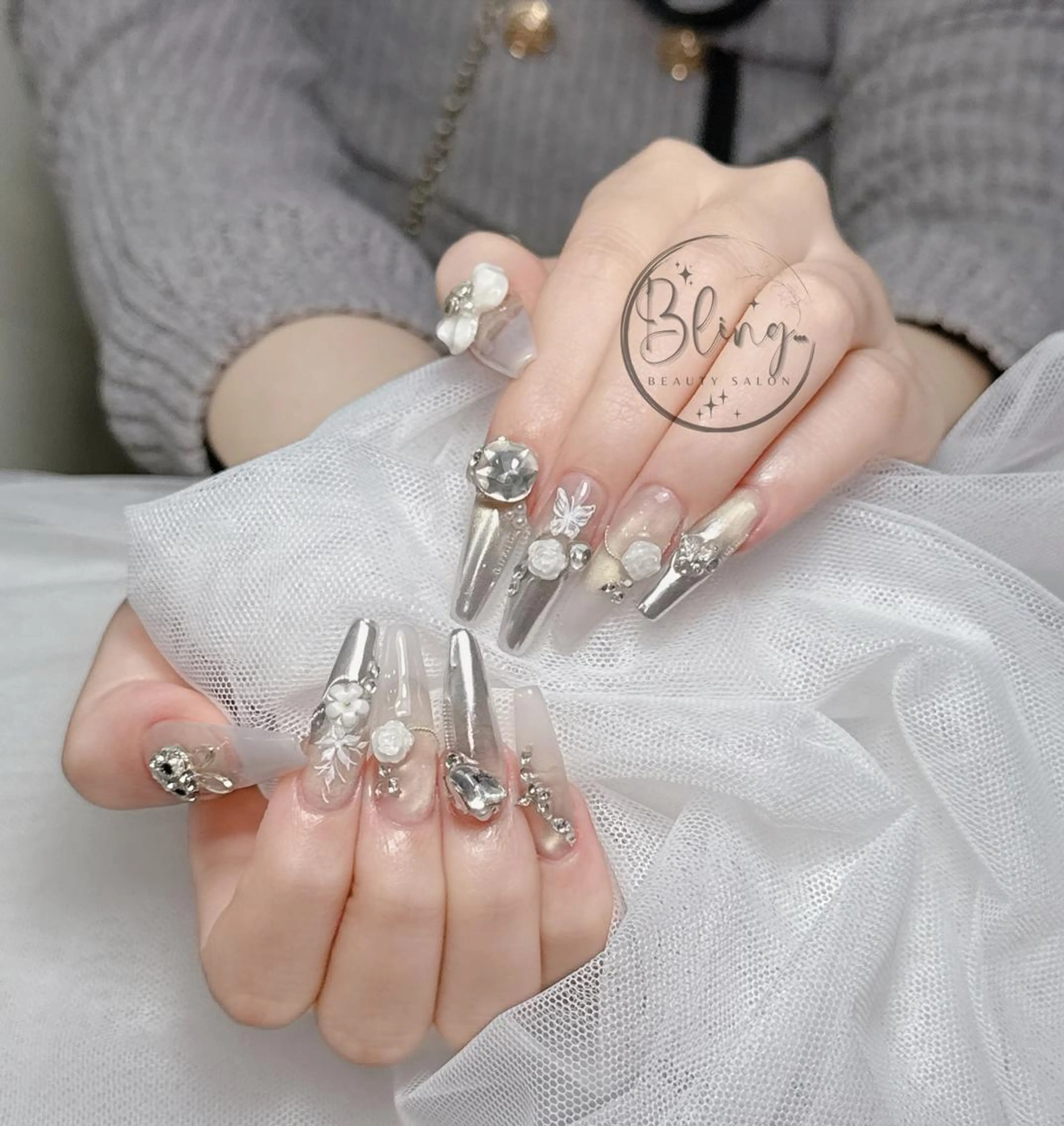 ロング 韓国風ヘア ハンドネイル Bling Salonのネイルデザイン