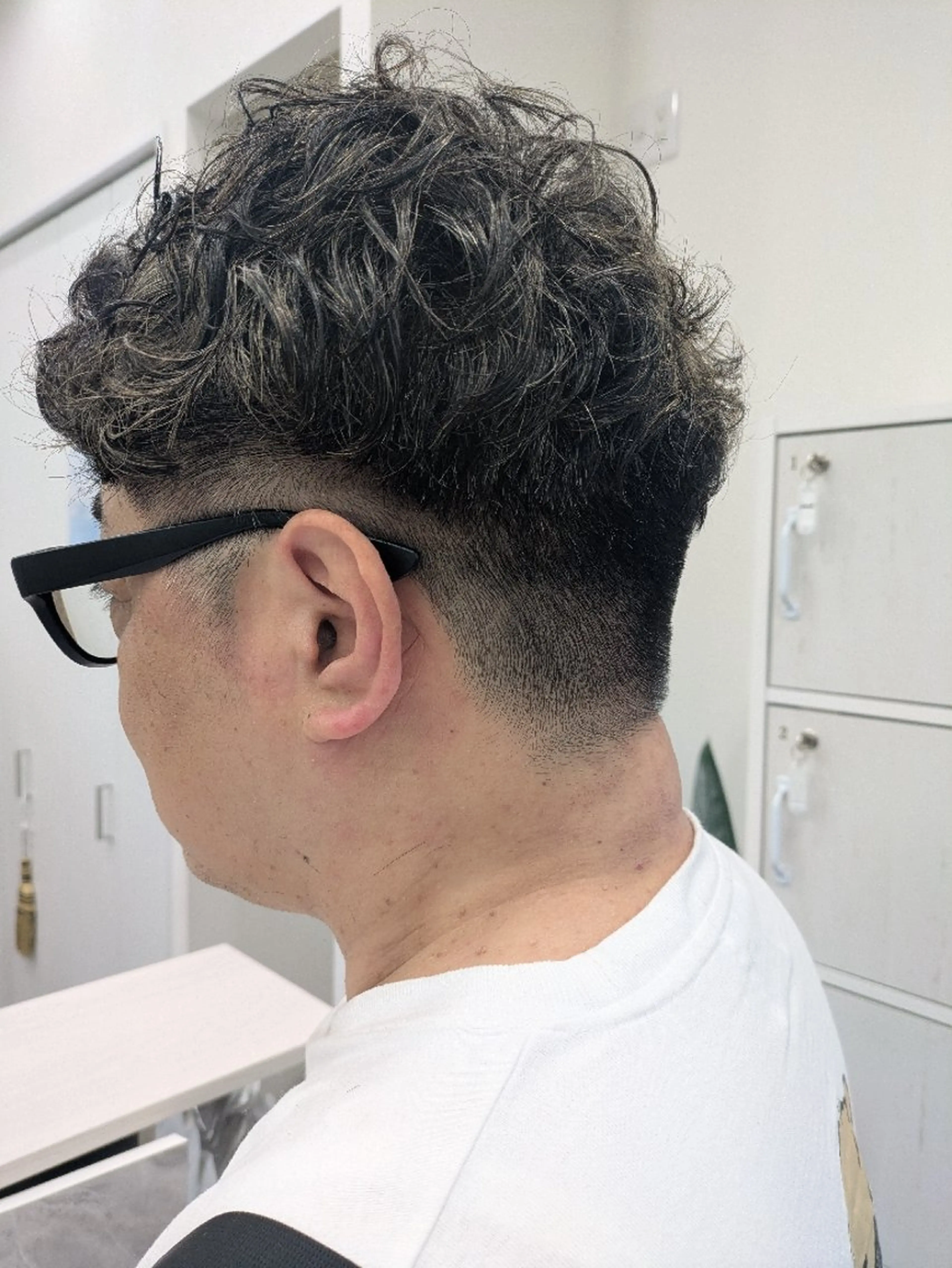 メンズカット、ショートスパ シャンプーの写真