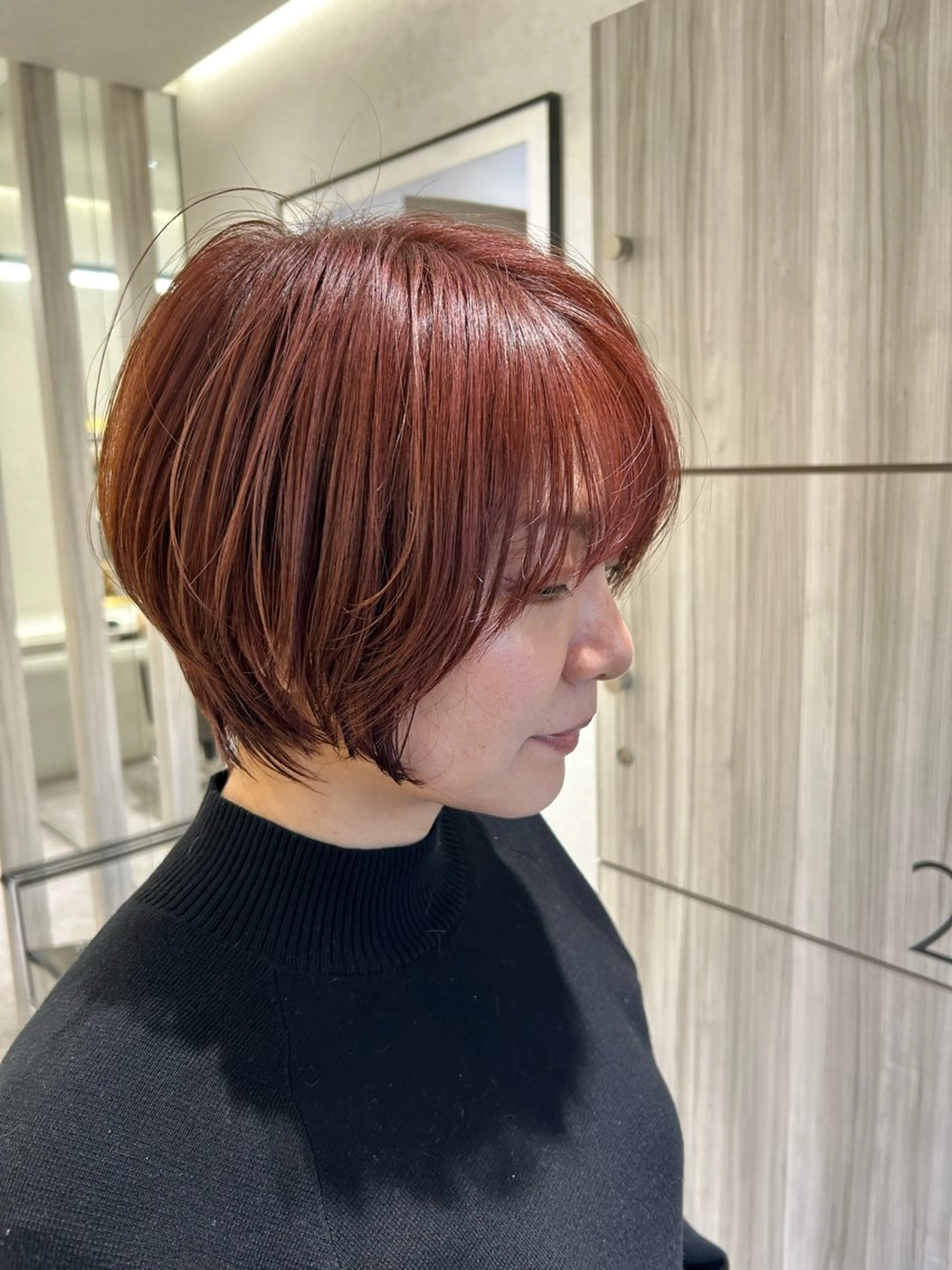 ショート ヘアカラー 長屋 裕大のヘアスタイル