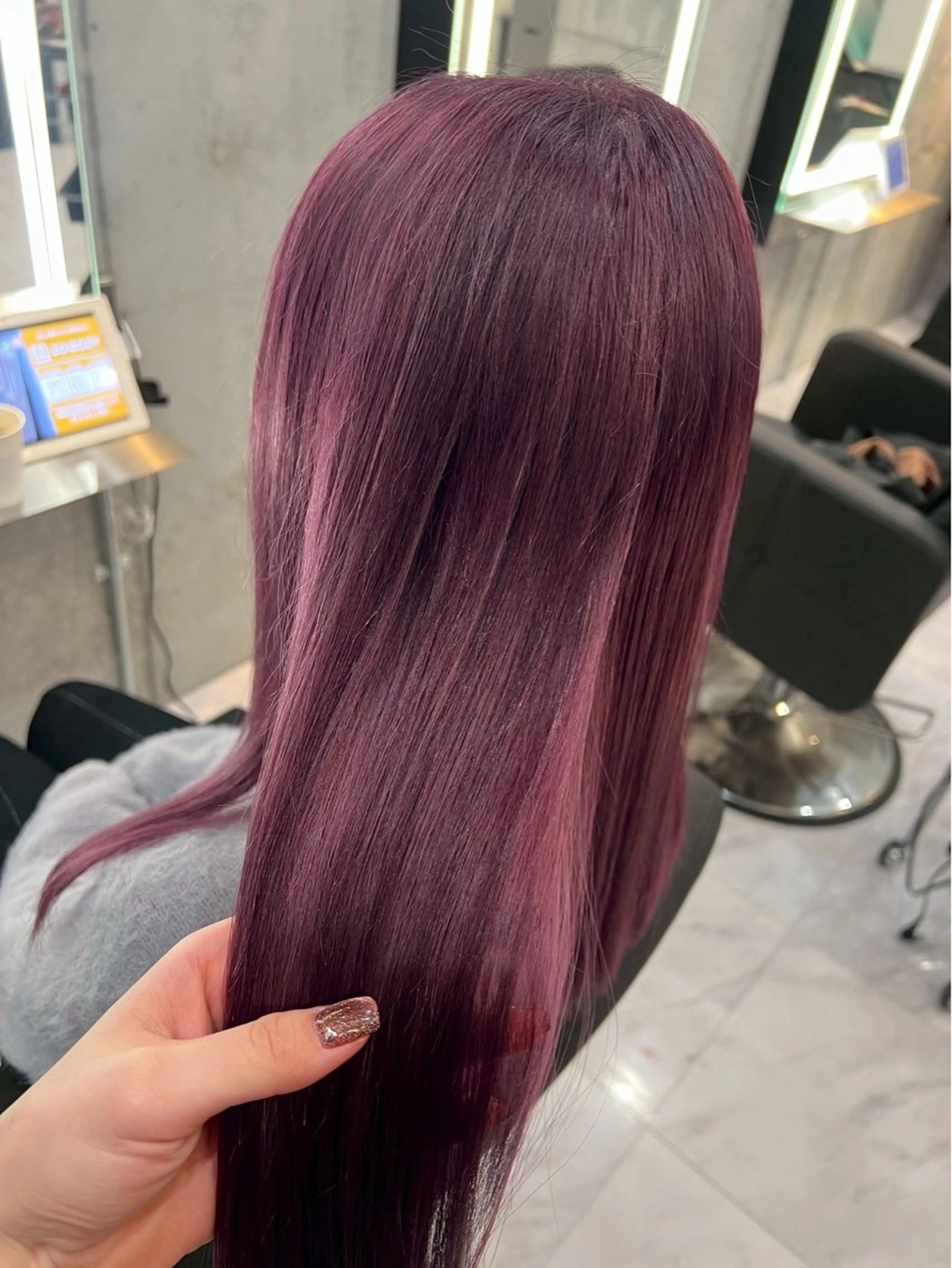 Ｗカラー🪽+3センチ以下カット✂️《ケアブリーチ＋カラー》の写真