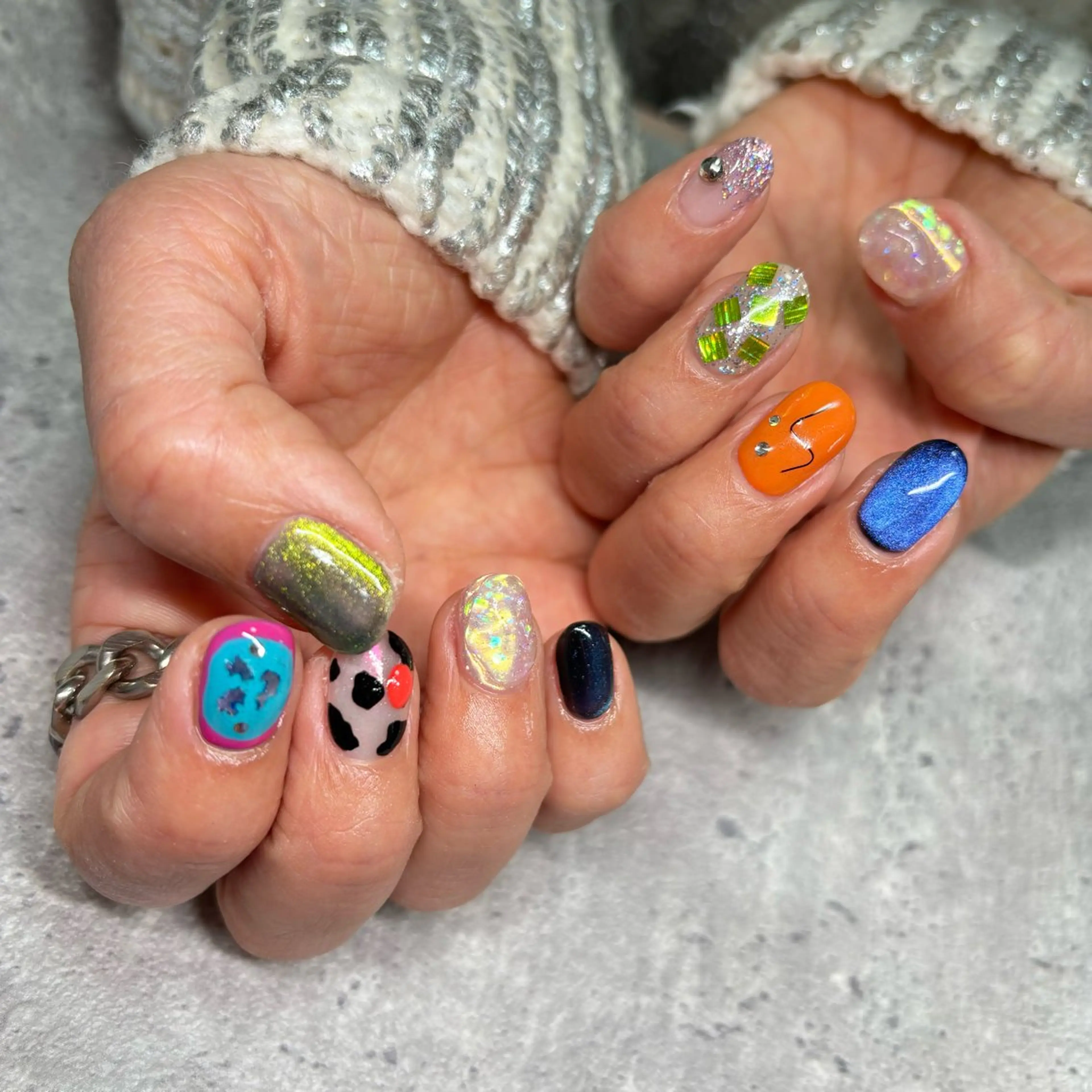 ネイル アートネイル キラキラネイル ロングネイル ニュアンスネイル ワンカラーネイル ハンドネイル RE💟N.NAIL ラテン系お姉さんのネイルデザイン