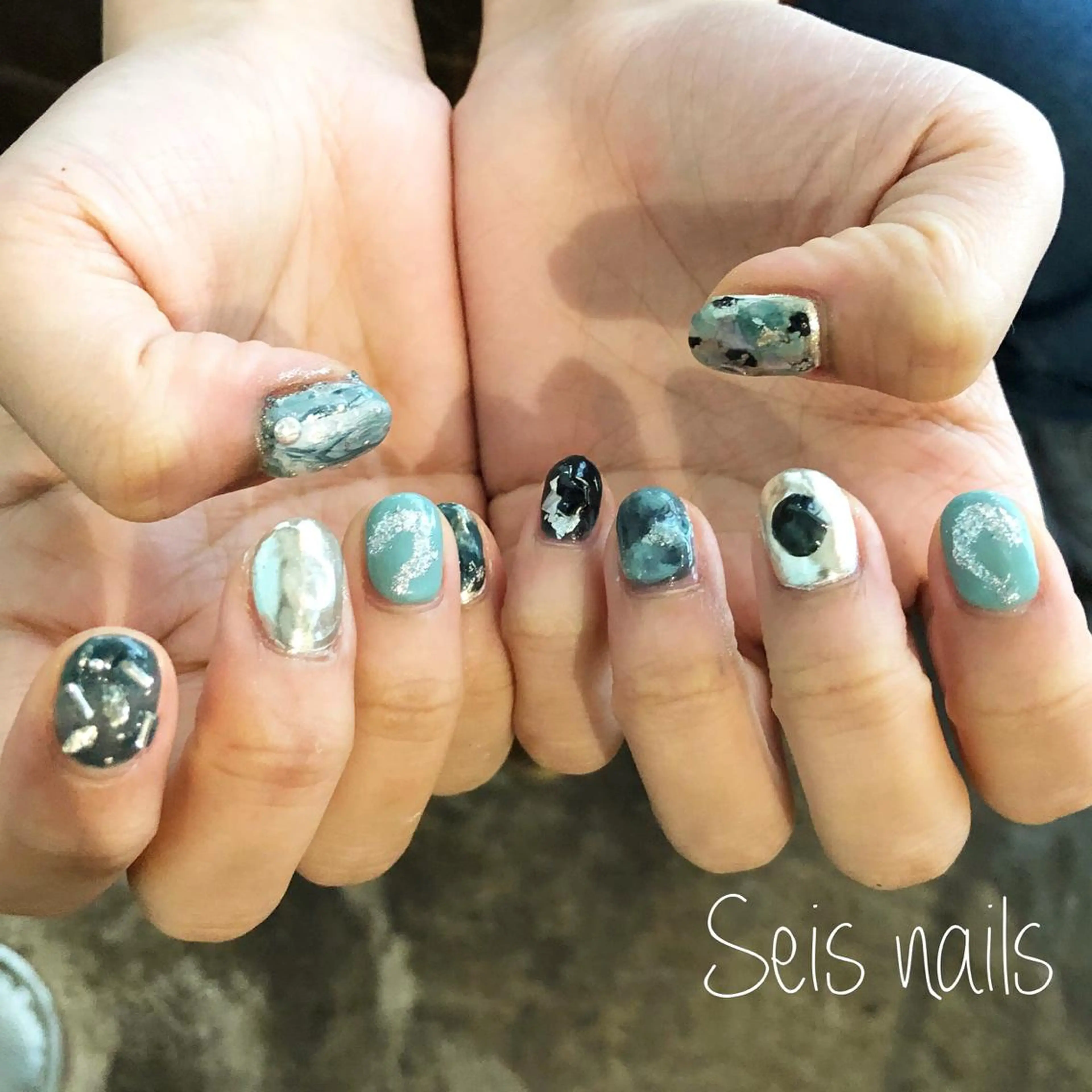 ネイル Seis Shihoのネイルデザイン