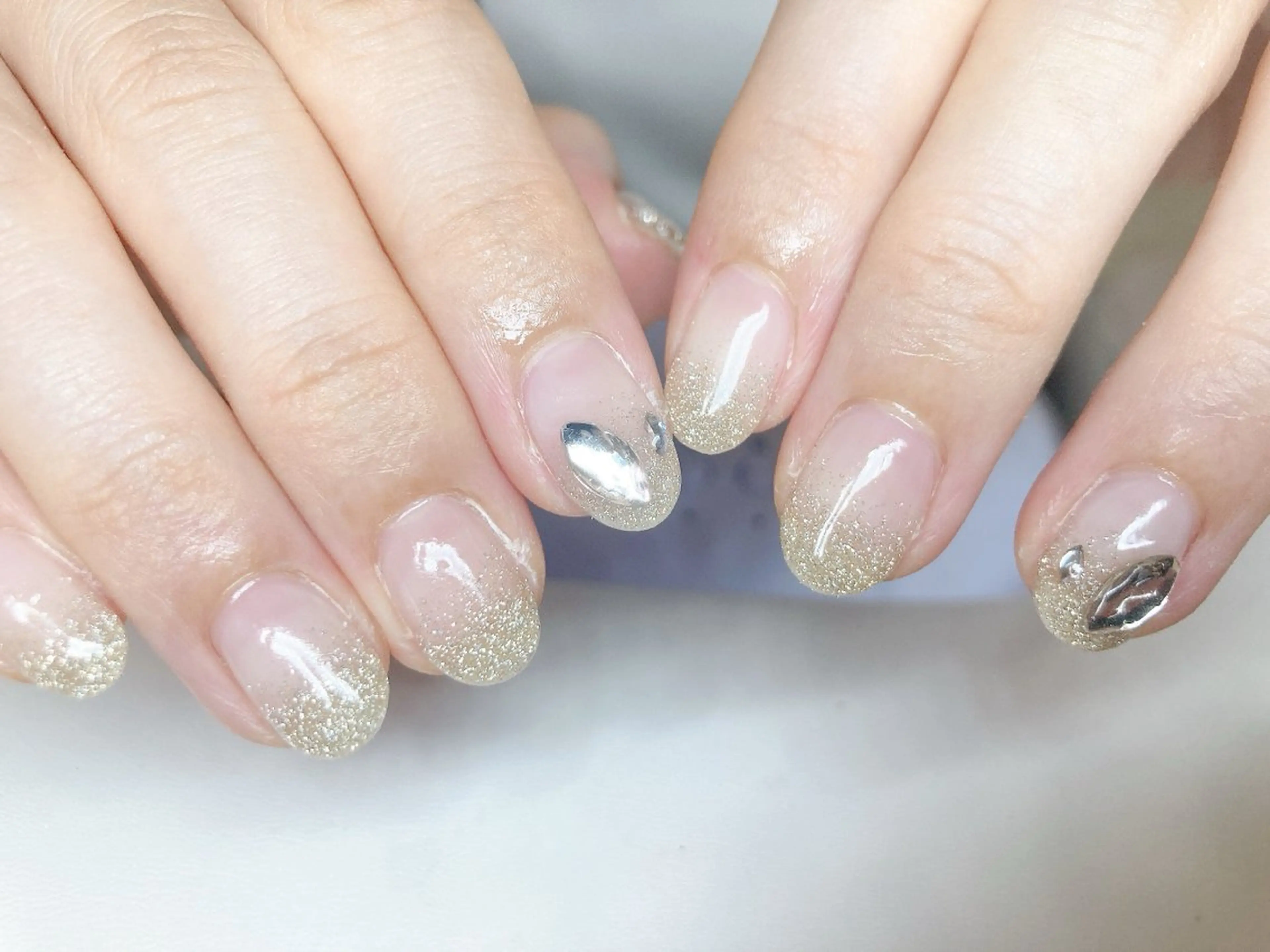 ネイル ECLAT エクラ所属・寺山 千鶴のネイルデザイン