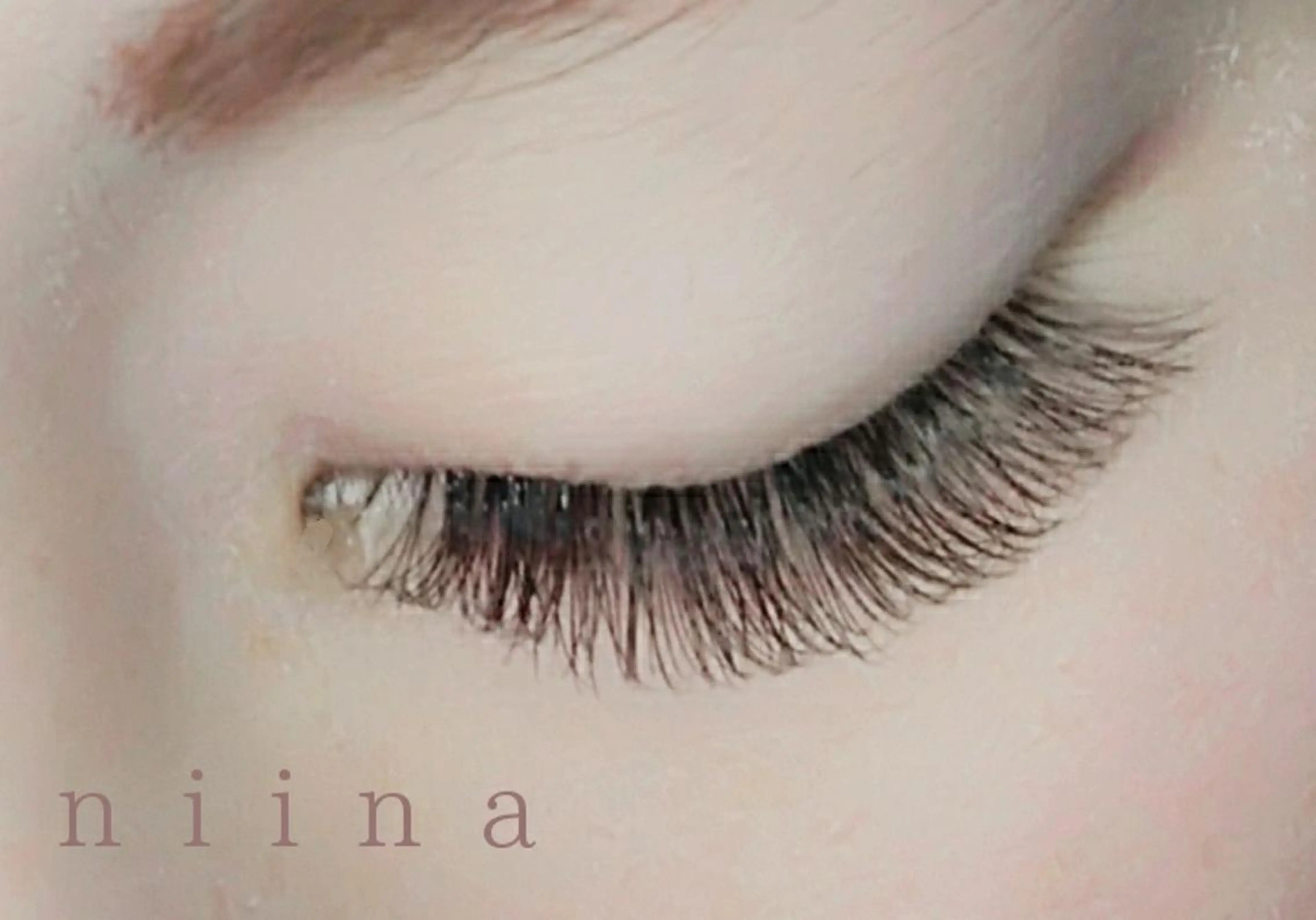 マツエク・マツパ ボリュームラッシュ niina所属・n i i n a  -eye&nail-のマツエク・マツパデザイン