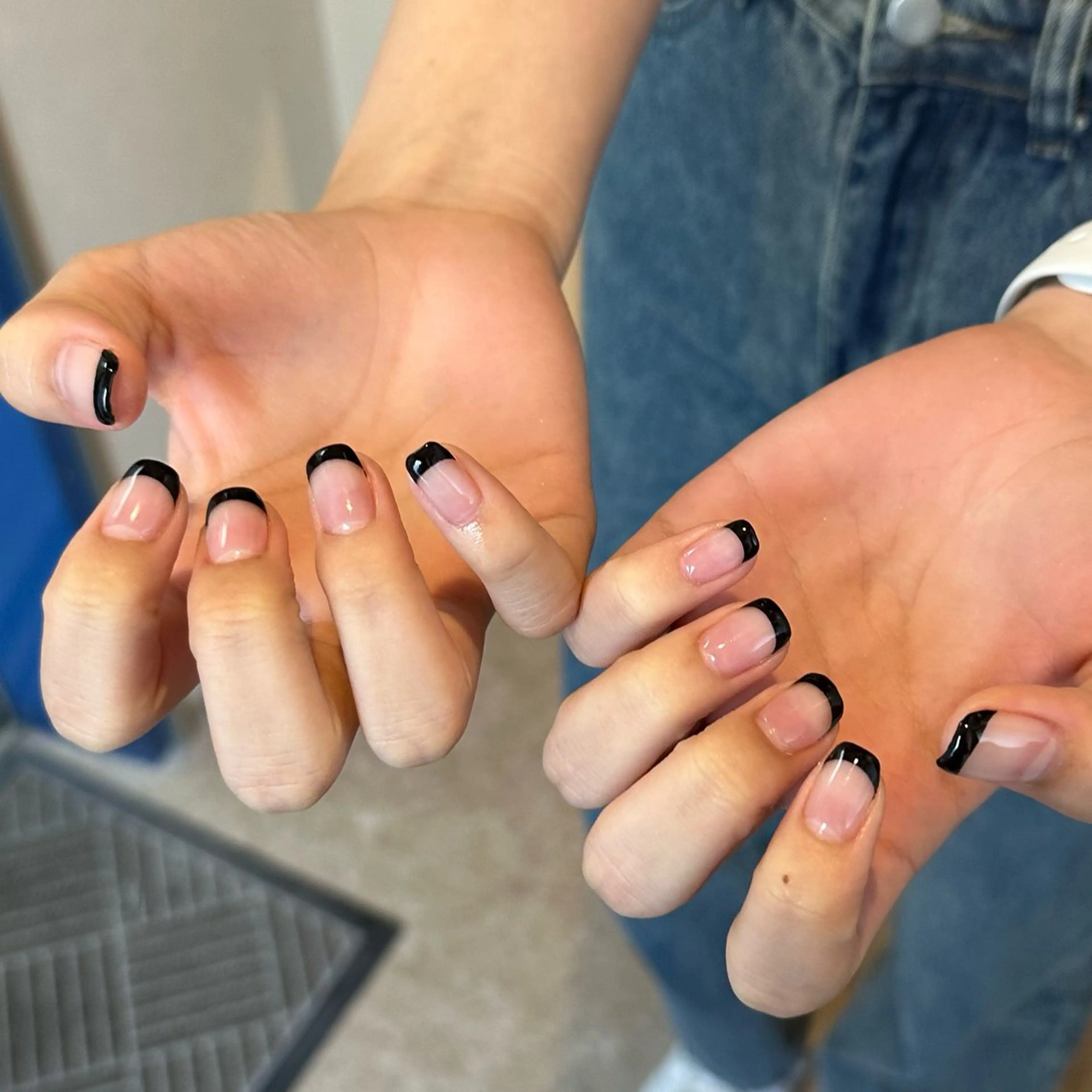 ネイル フレンチネイル scré as Ételのネイルデザイン