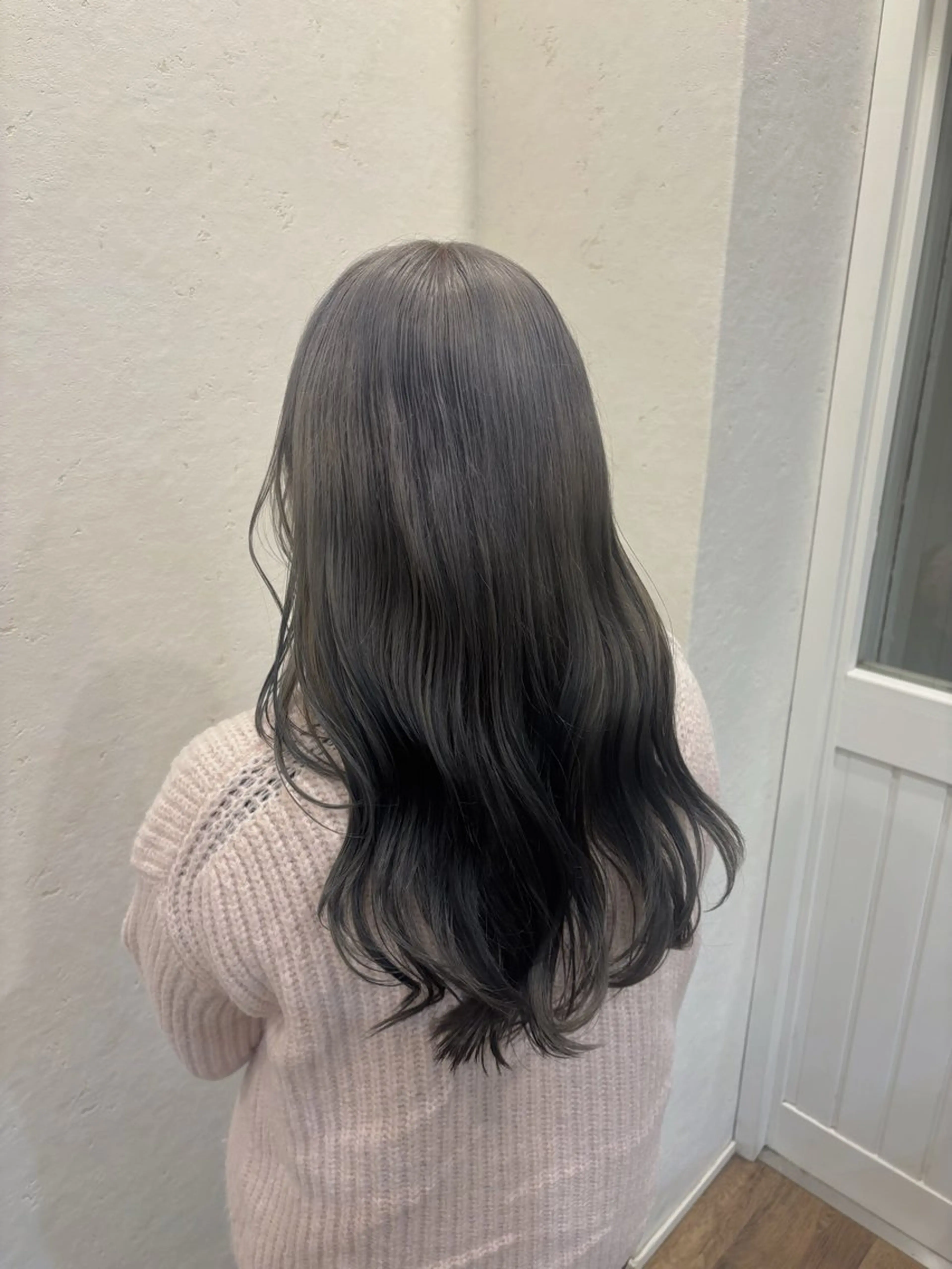 ロング カラー ブロンド グラデーションカラー シルバー ヘアカラー 透明感カラー /Kanon️🫧のヘアスタイル