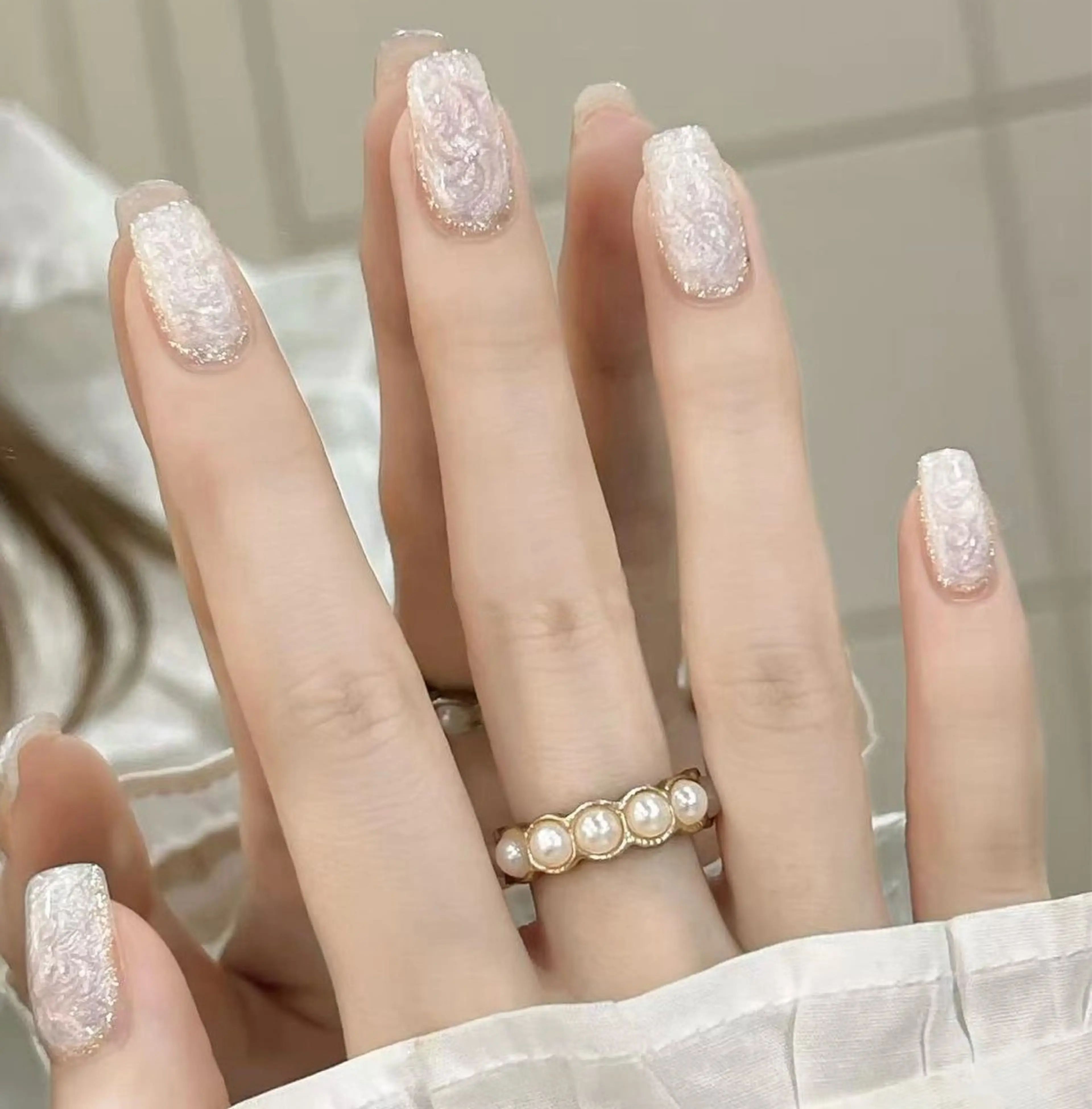 ネイル フレンチネイル ハンドネイル Emily Garden 六本木のネイルデザイン