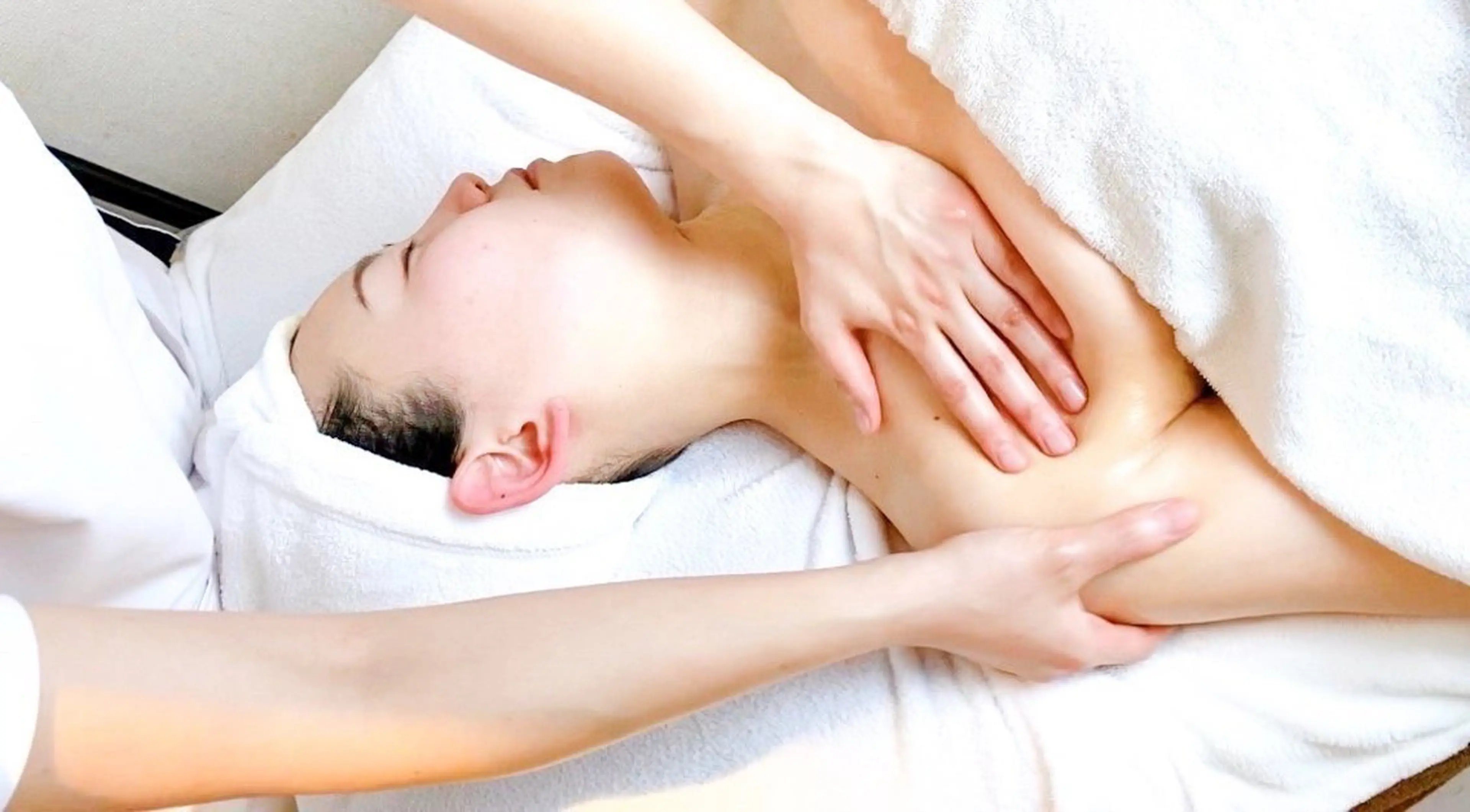 学生ニキビ改善🍀 優しい肌質改善のエステ・リラクイメージ