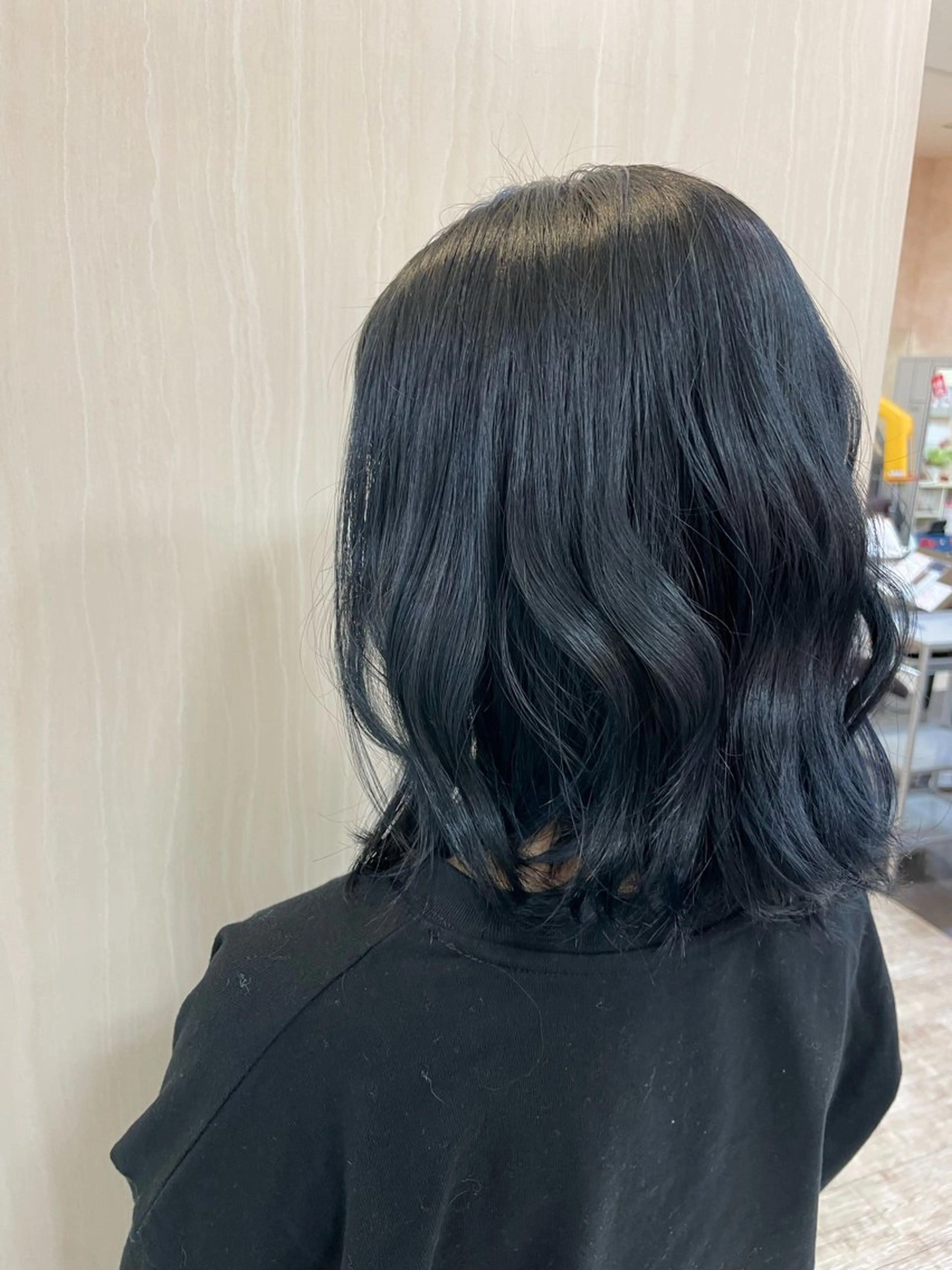 ミディアム 齋藤 多美のヘアスタイル