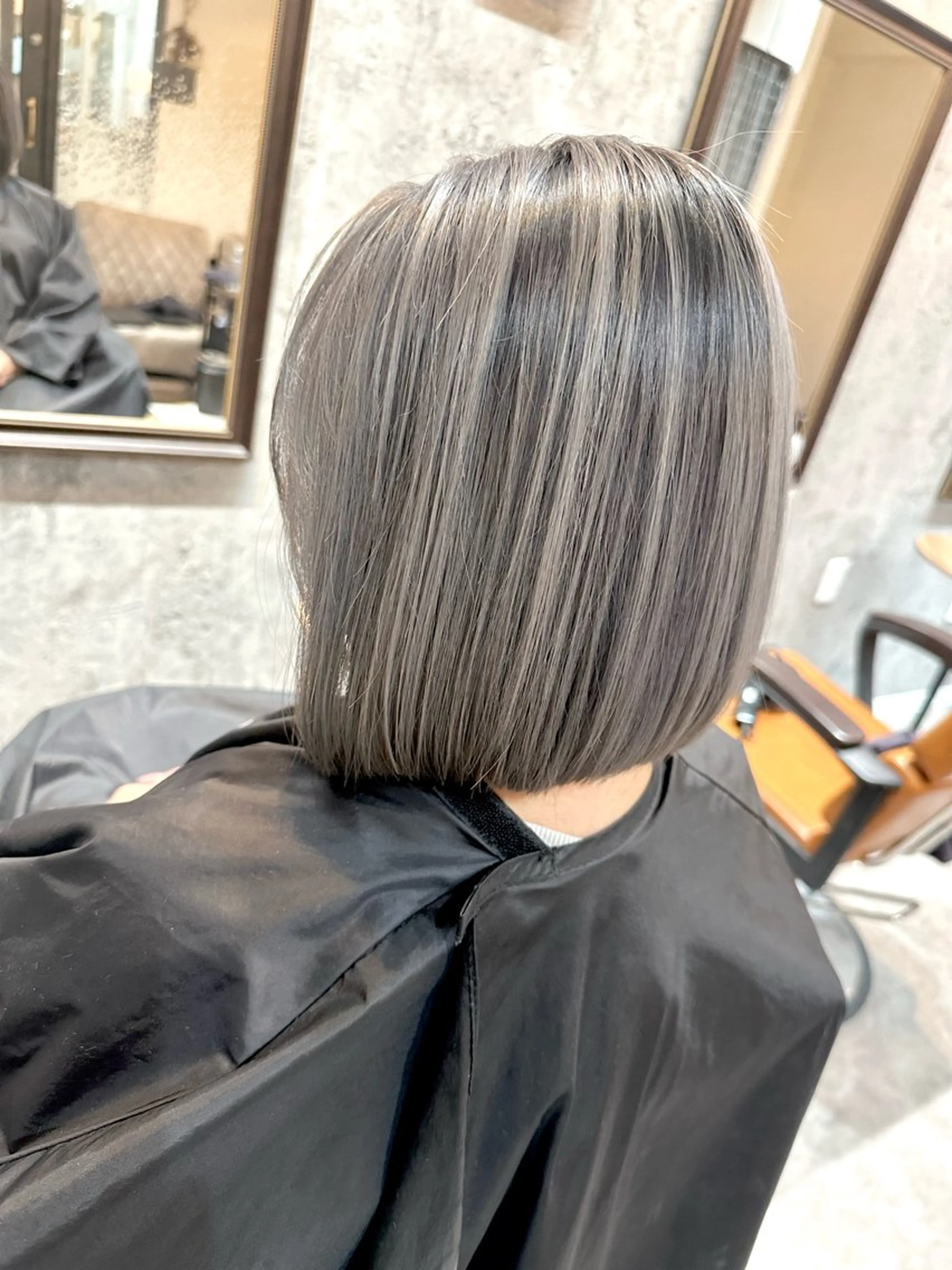 ミディアム ボブ レイヤーカット ヘアカラー 🔷ブリーチバレイヤ ージュ🔷飯野達也のヘアスタイル
