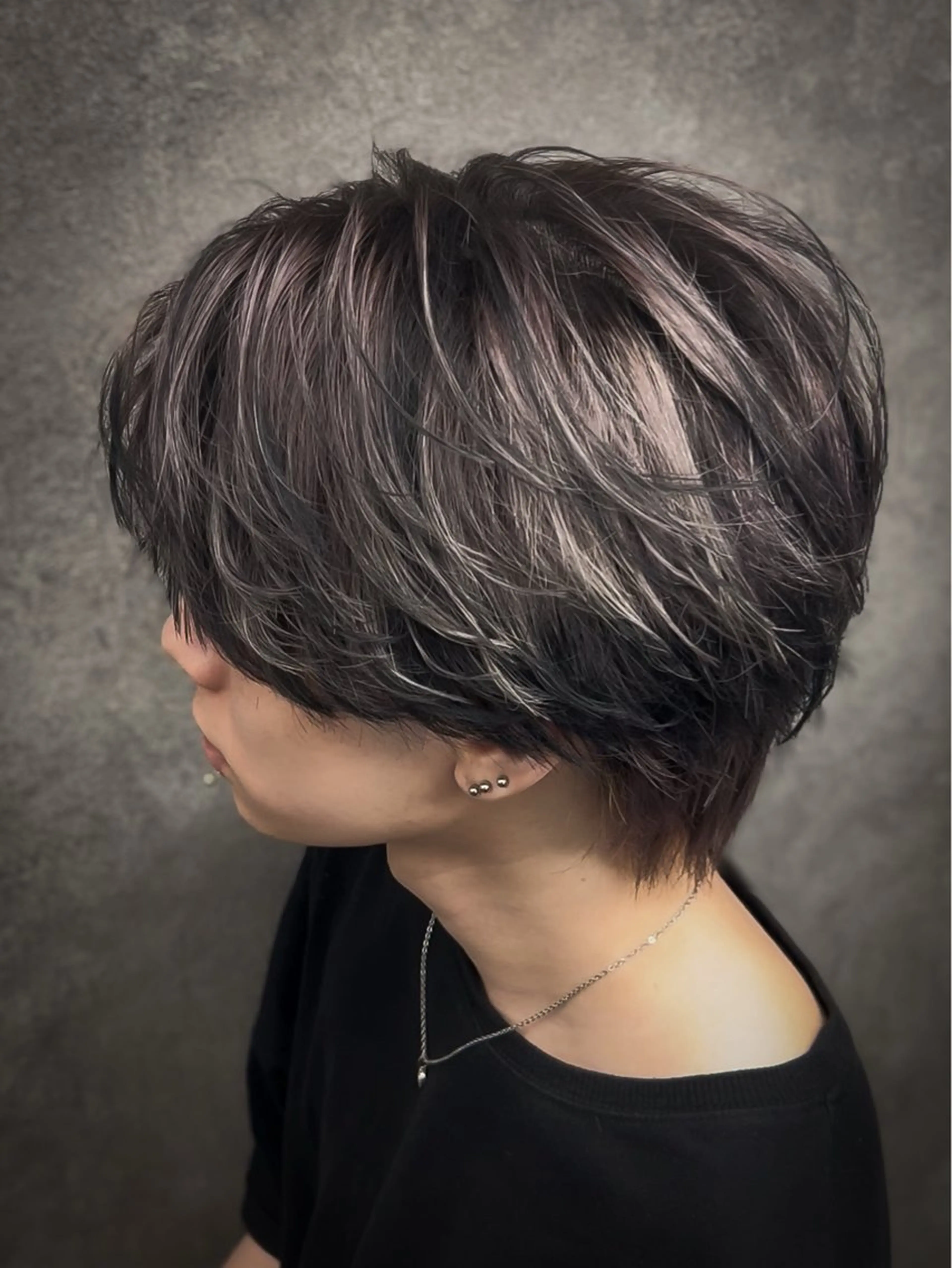 ミディアム カラー パーマ メンズ メンズウルフカット デザインカラー ウルフカット カット ヘアカラー メンズウルフ特化🐺 🔥長山耕大🔥のヘアスタイル