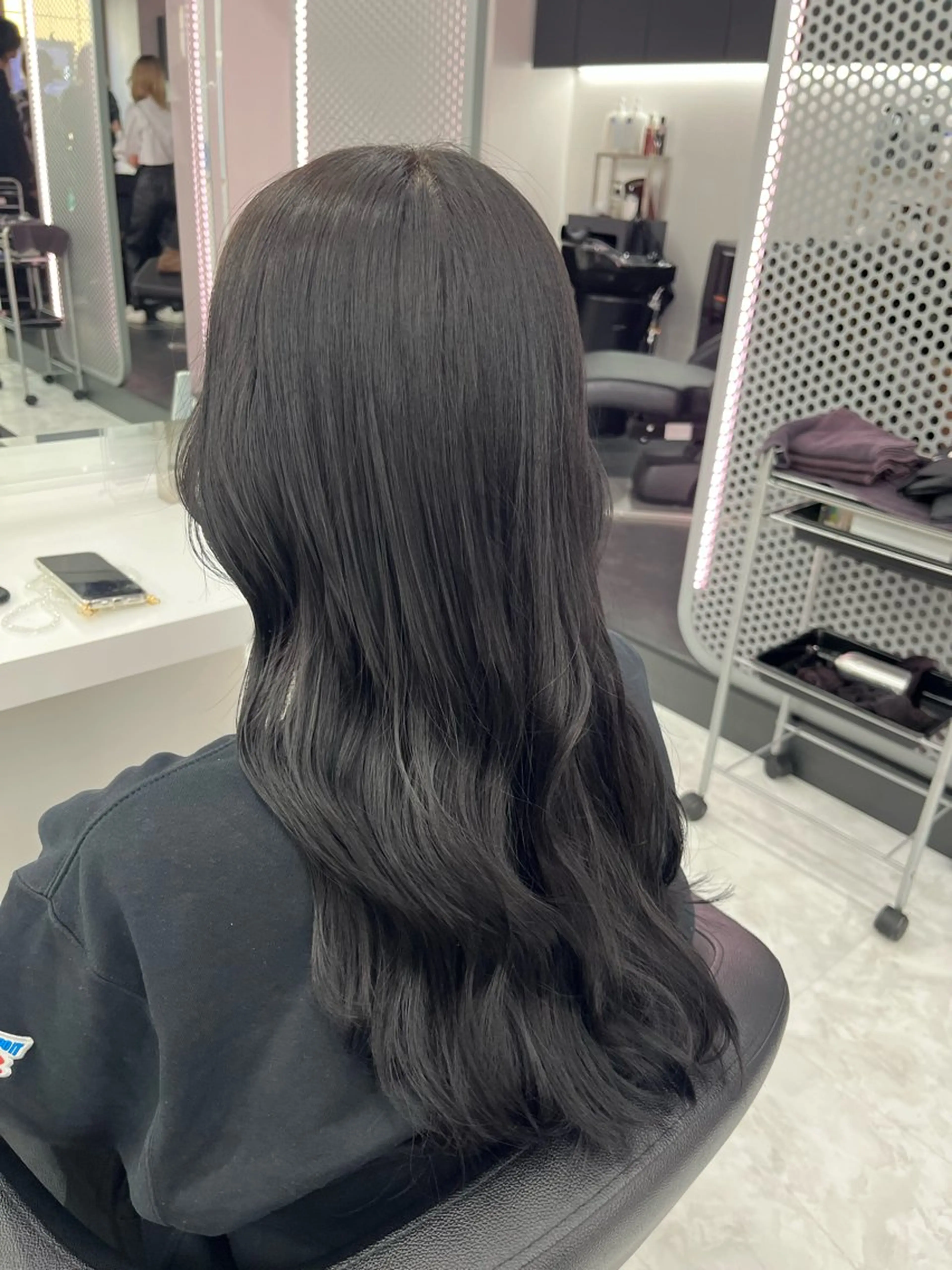 ロング カラー 黒髪 ヘアカラー トリートメント 💖トレンド秋冬 カラー💖FUTAのヘアスタイル