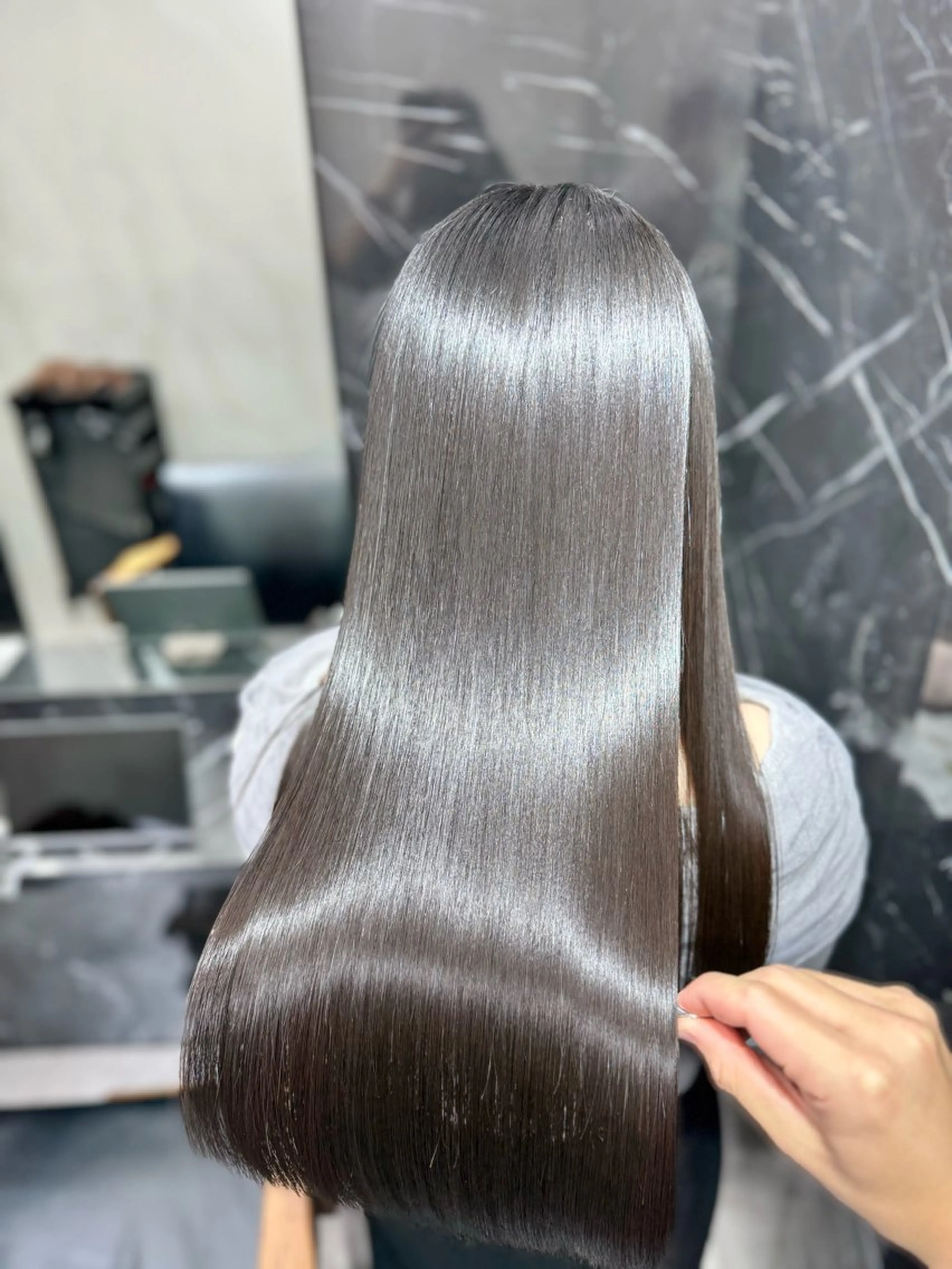 ロング トリートメント JIN|乾かしただけ 美髪矯正本格髪質改善のヘアスタイル