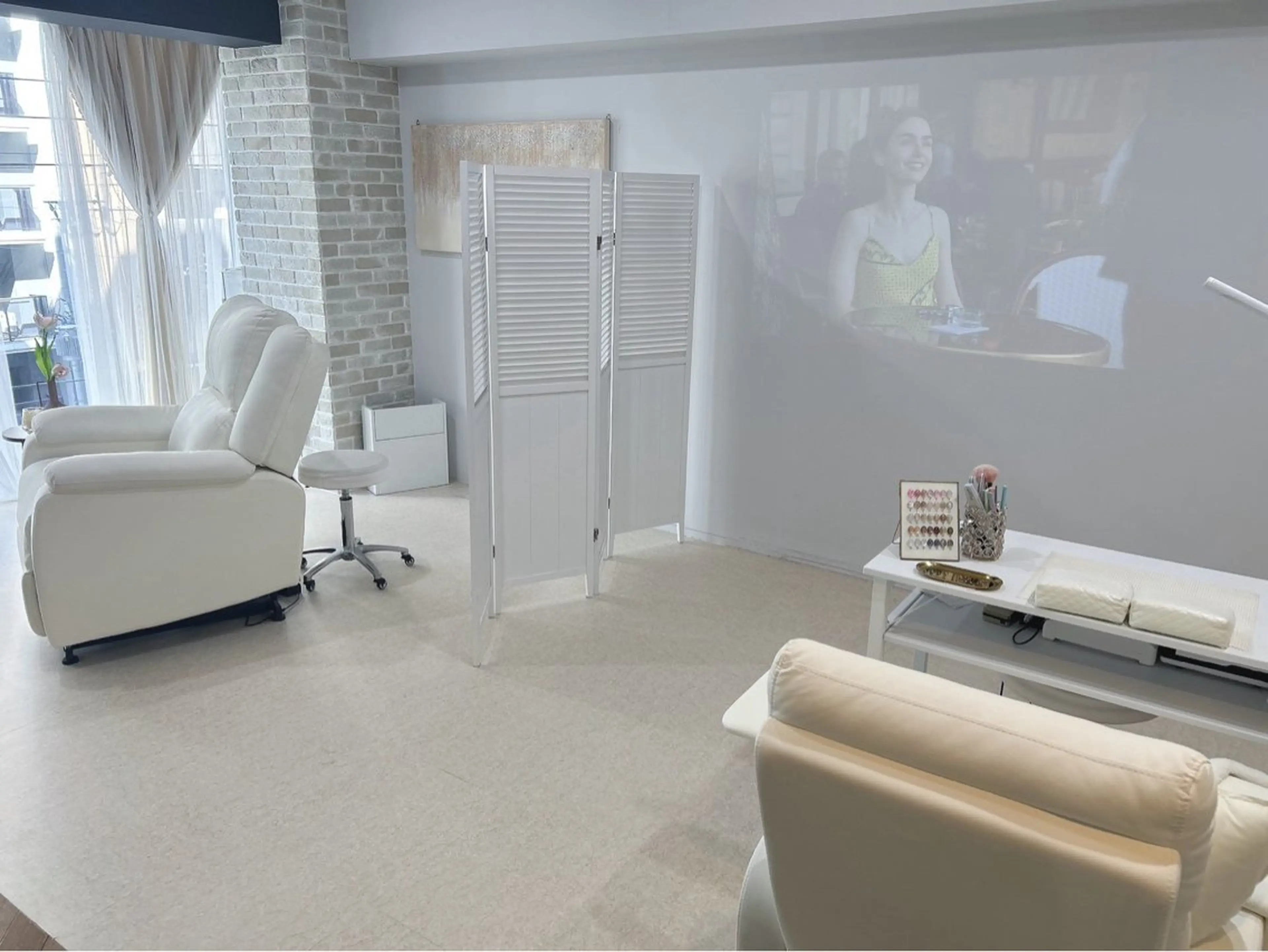 ネイル ハンドネイル パラジェルサロン 大人女性が通うサロンのネイルデザイン