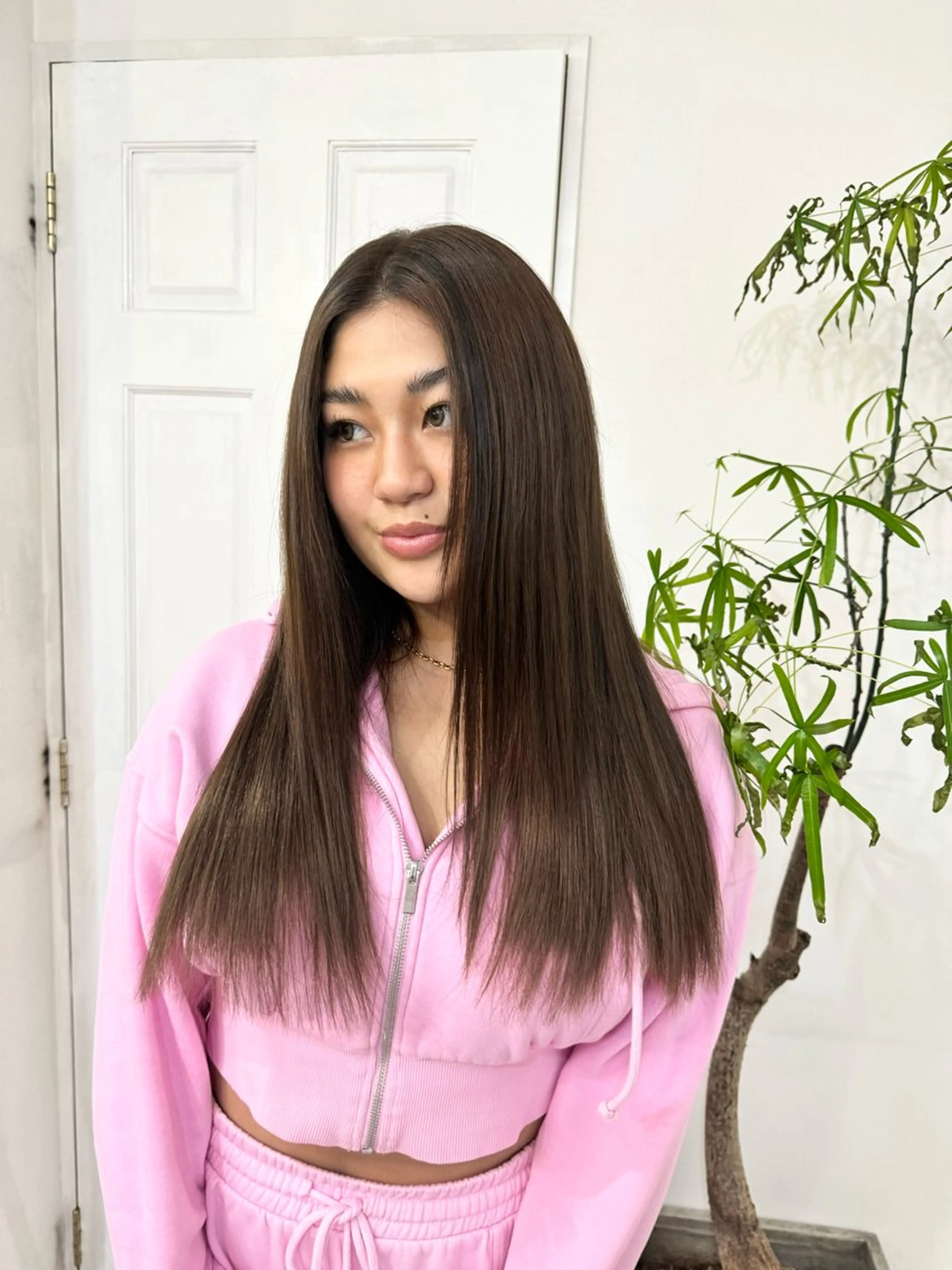 【ハムレッツオリジナル髪質改善&縮毛矯正】自然な仕上がりサラツヤヘアーに乾かしただけでなれちゃう髪質改善ストレートを体験の写真