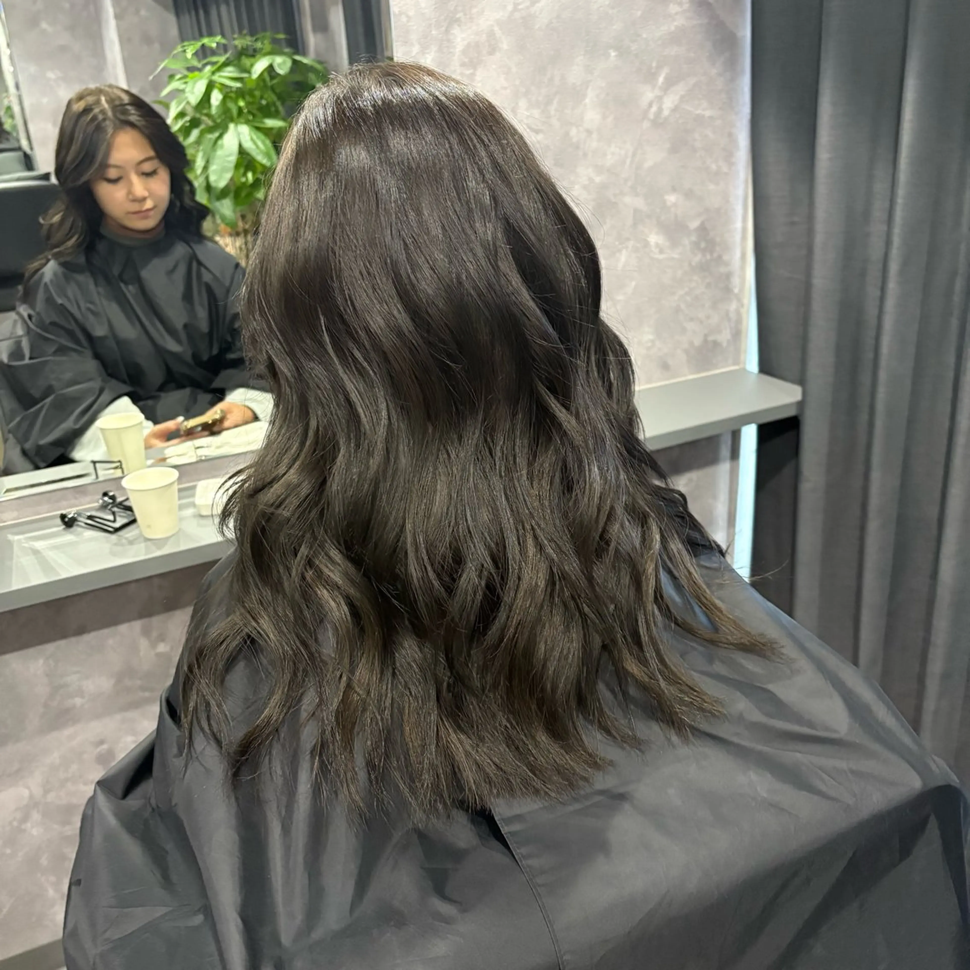 ロング カラー カット ヘアカラー トリートメント nameless miichiのヘアスタイル