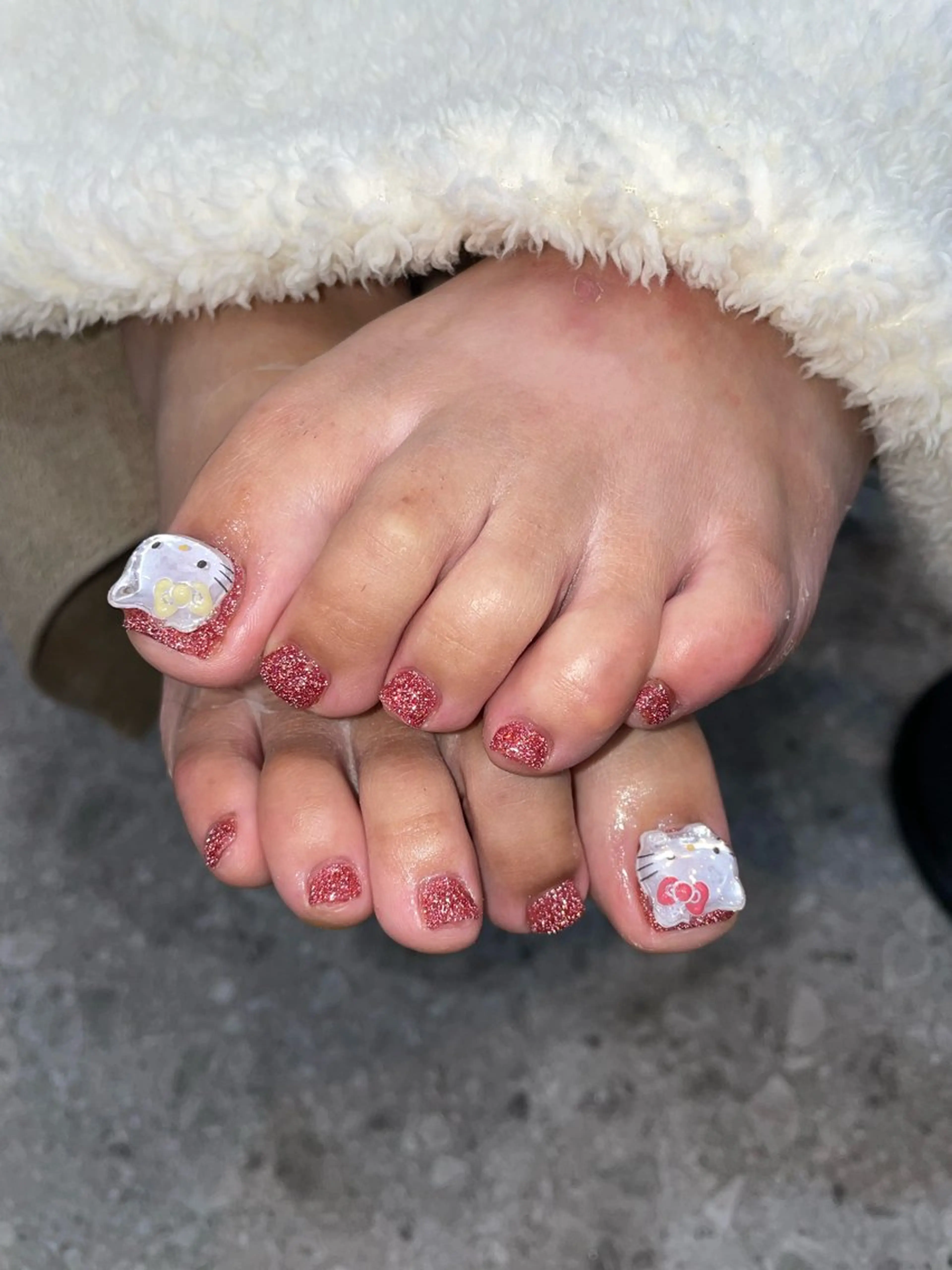 ネイル フラッシュネイル フットネイル 赤色 🌐mifumi🌐 Rommy 京橋のネイルデザイン