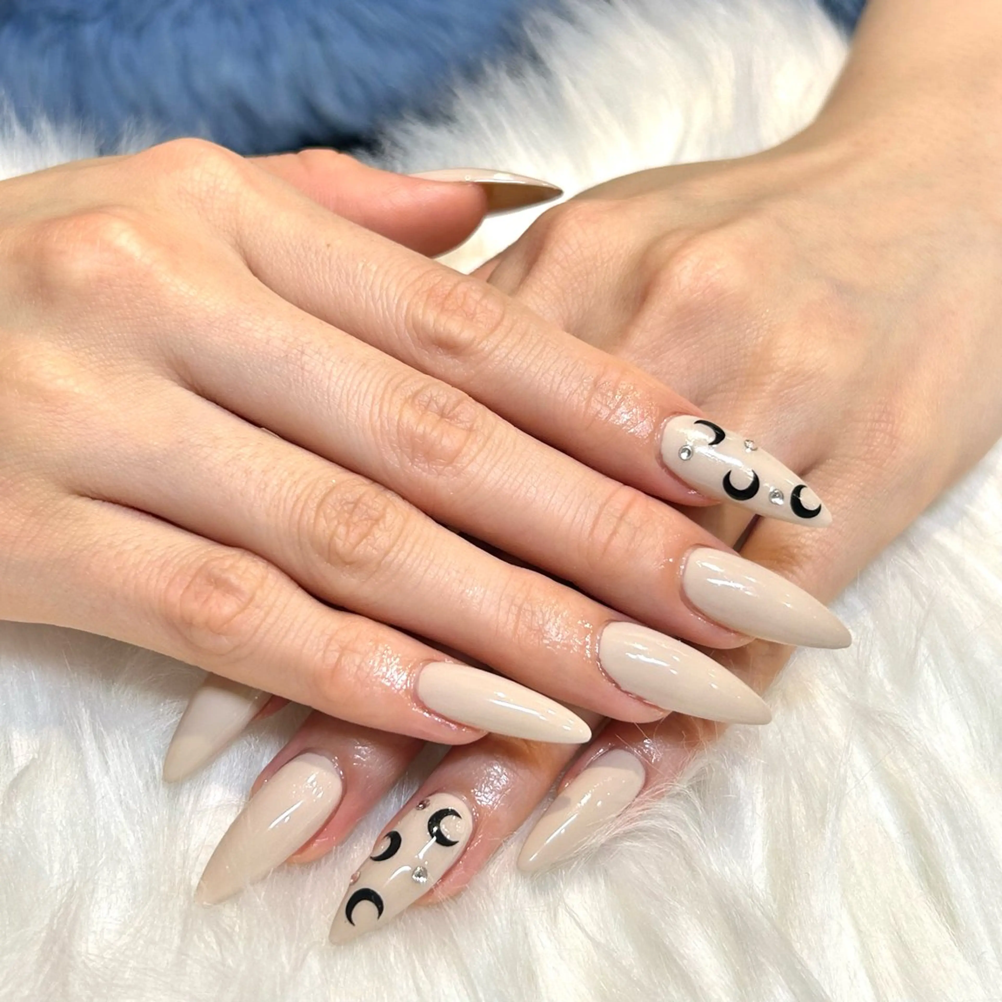 ネイル アートネイル ワンカラーネイル ハンドネイル RIN 🍀のネイルデザイン