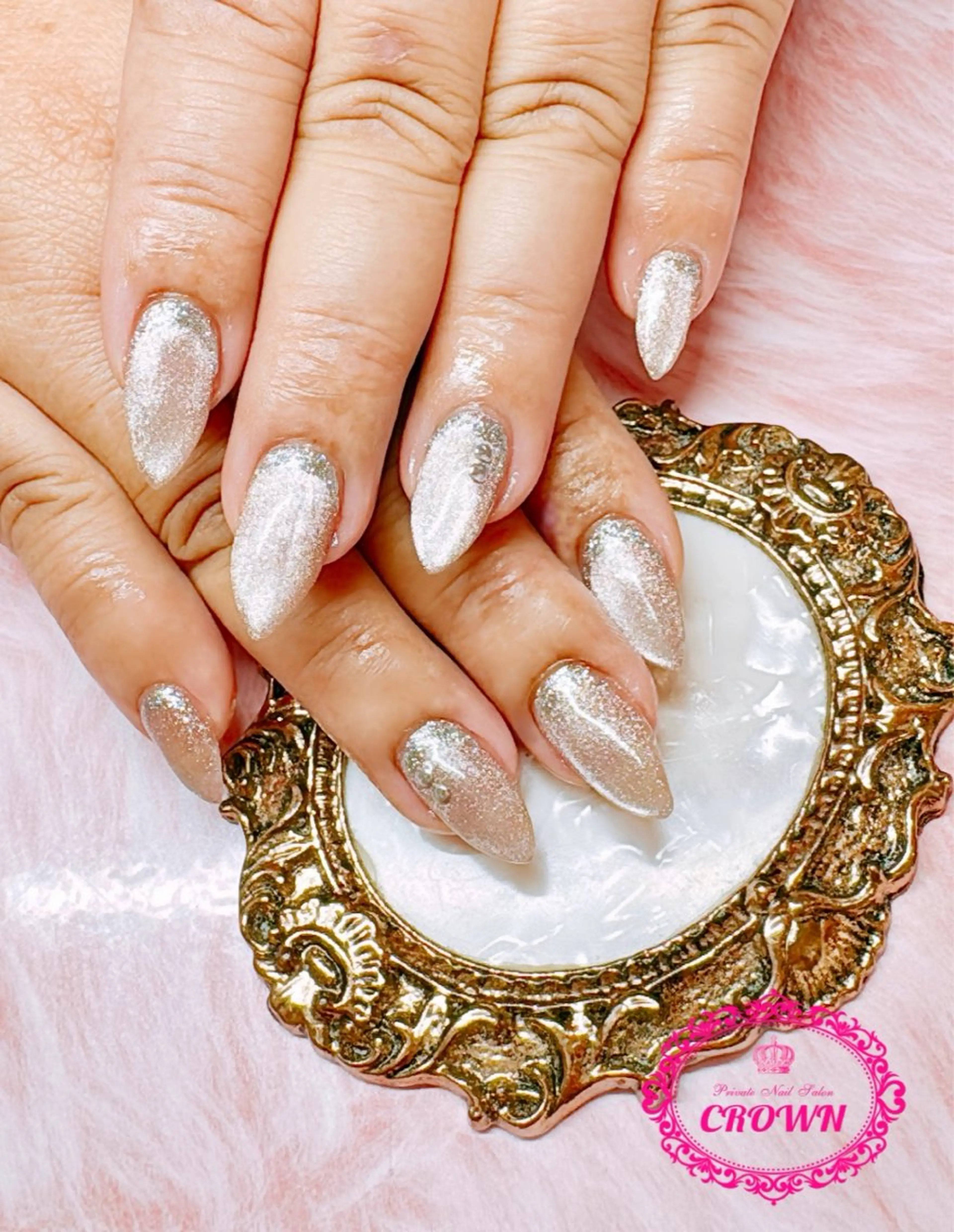 ネイル CROWN プライベートサロンのネイルデザイン