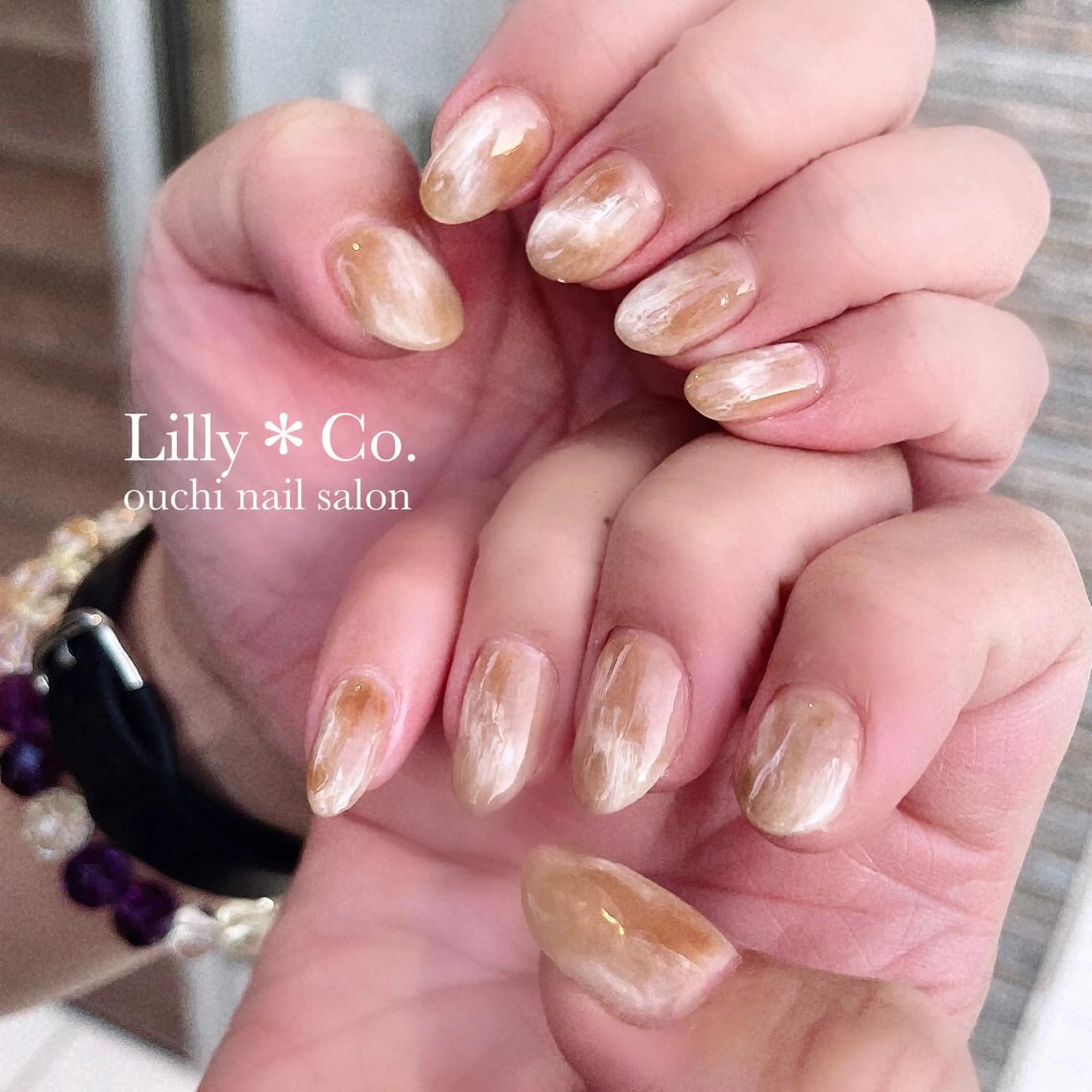 ネイル ラメ(グリッター) ニュアンスネイル ハンドネイル ハンドケア Lilly Co.のネイルデザイン