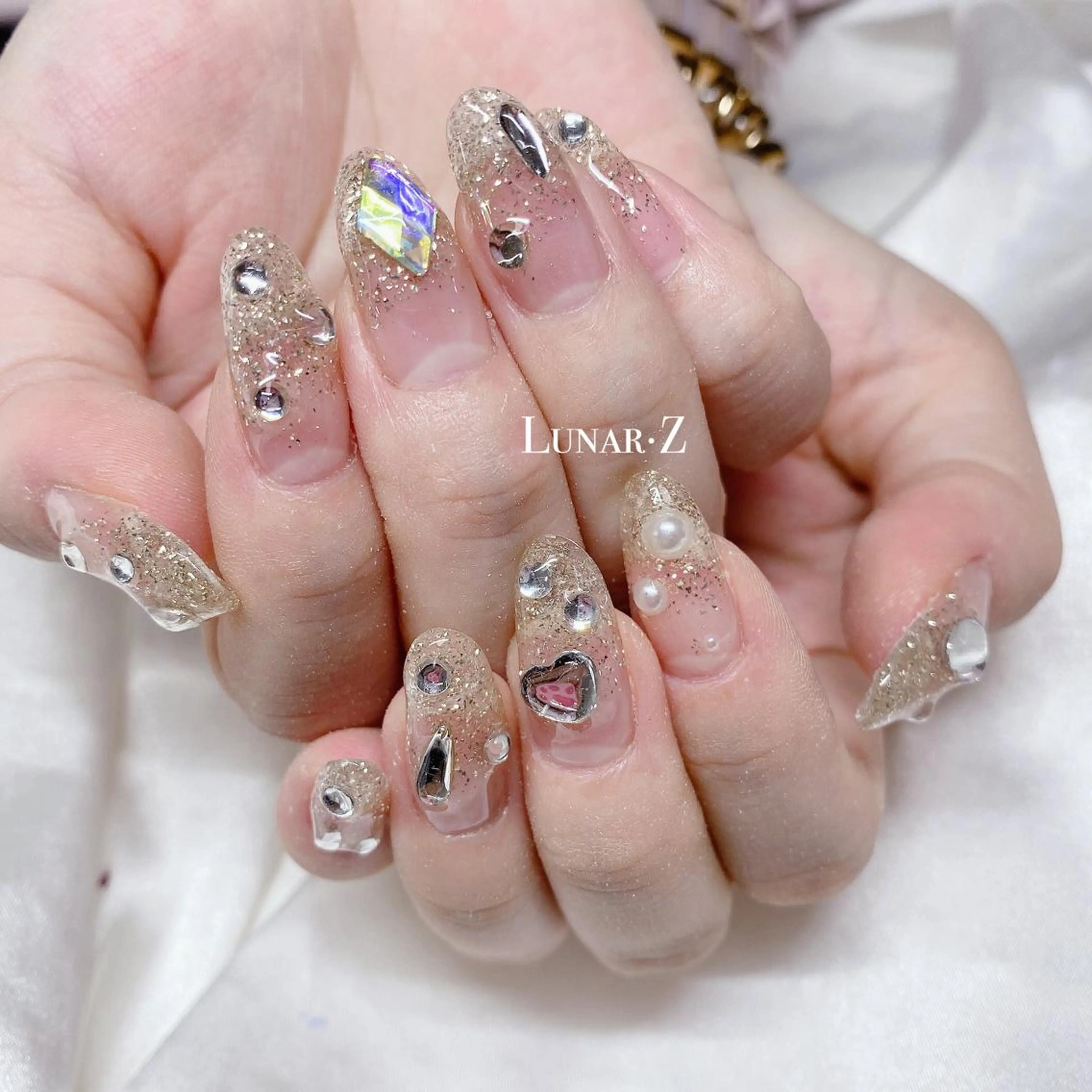 ネイル キラキラネイル 🌖す い🌒のネイルデザイン