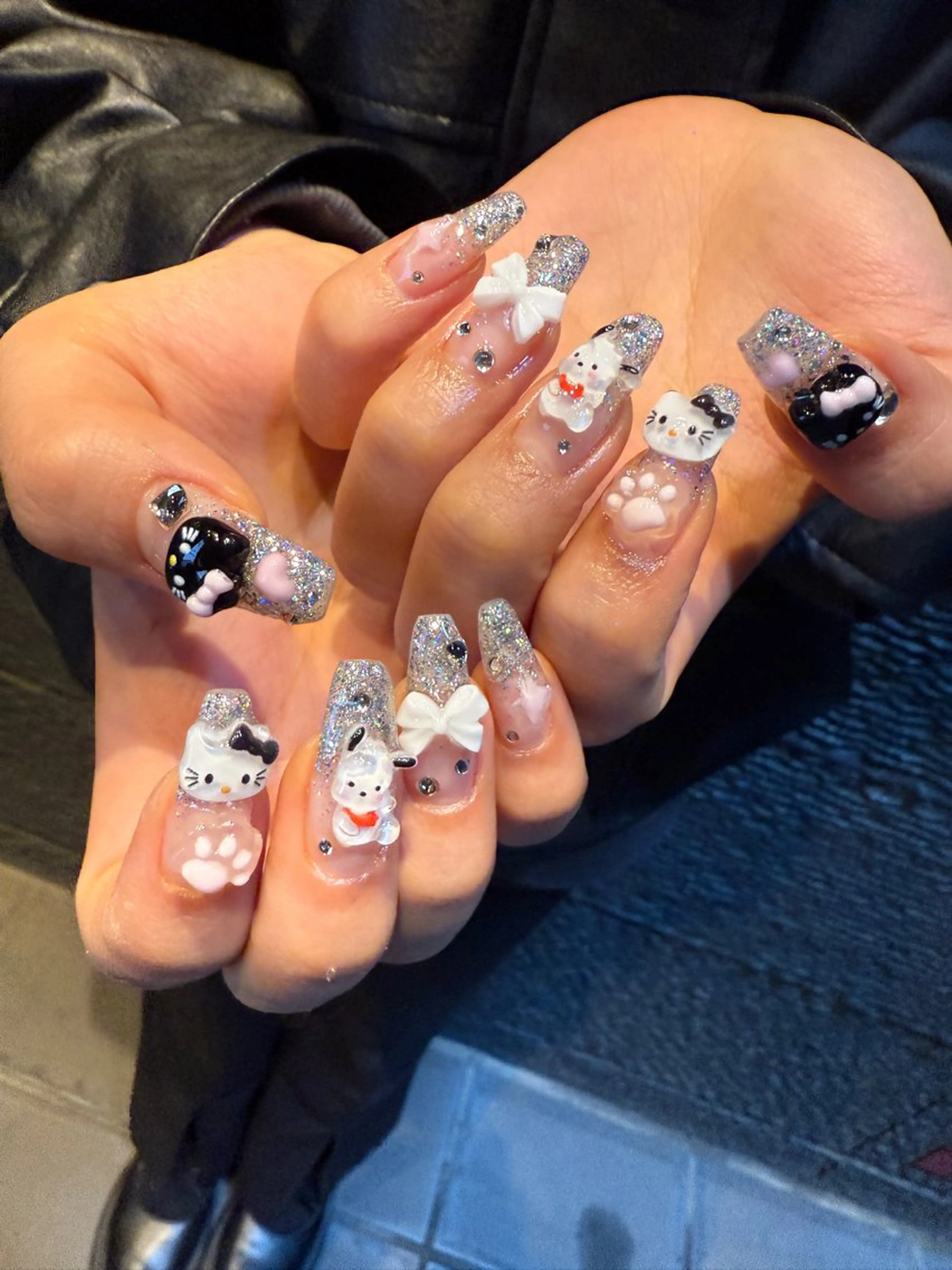 ネイル シルバー ハンドネイル ハンドケア Art Hanabi所属・Art Hanabi ミリのネイルデザイン