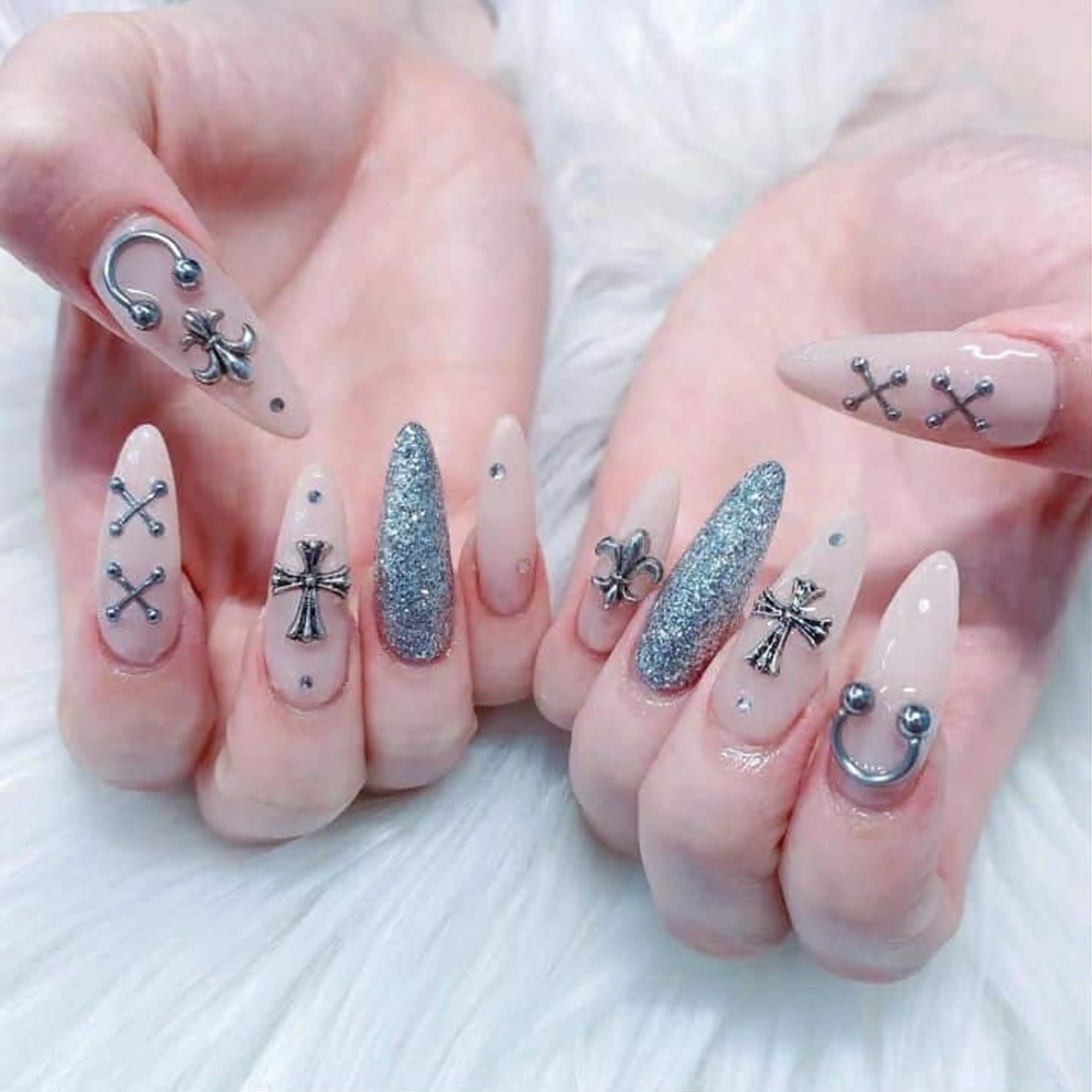 ネイル Queen Nail 柏店　クイーンネイルのネイルデザイン