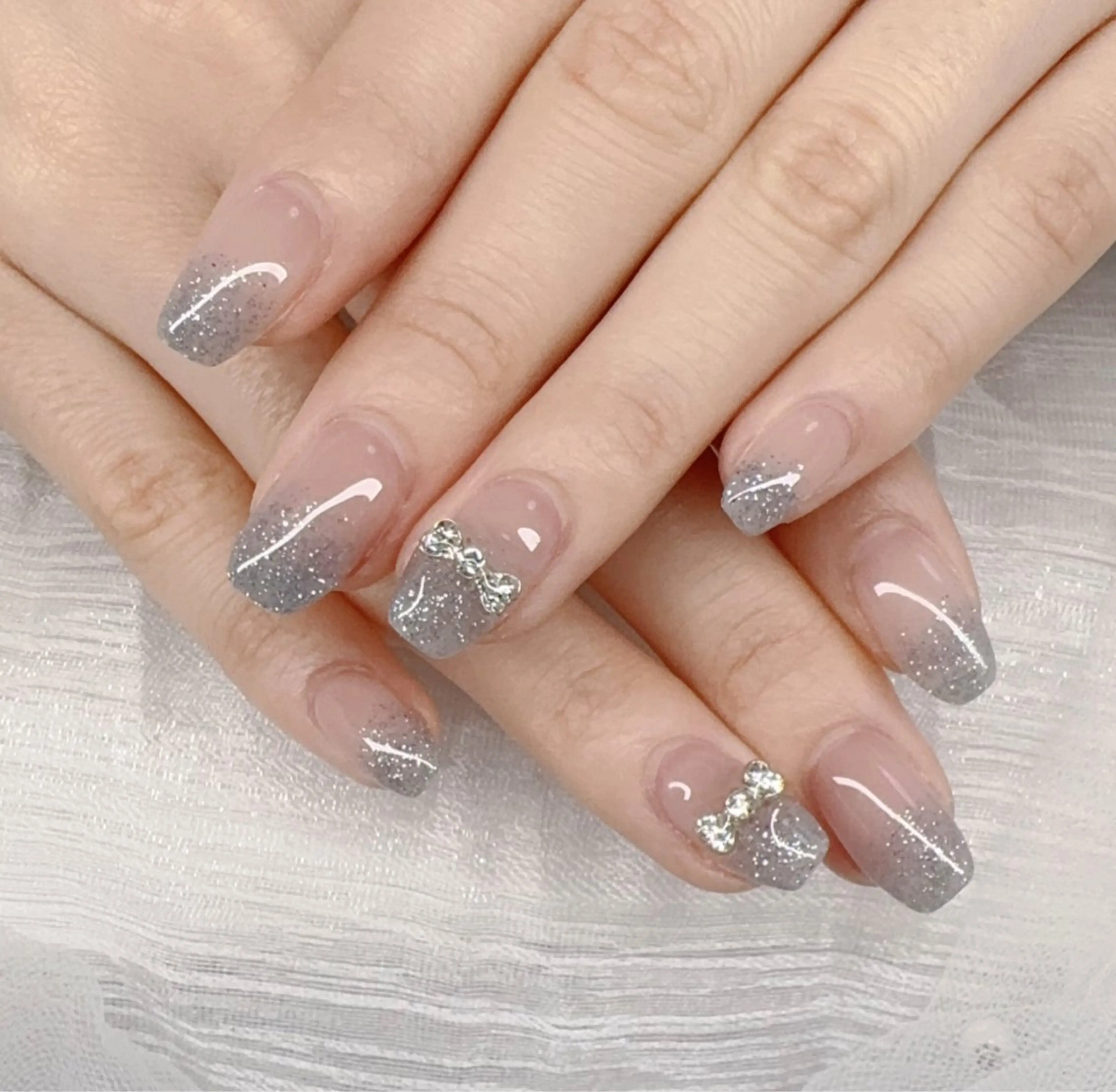 ネイル ハンドネイル Tini ANA.CHUOのネイルデザイン