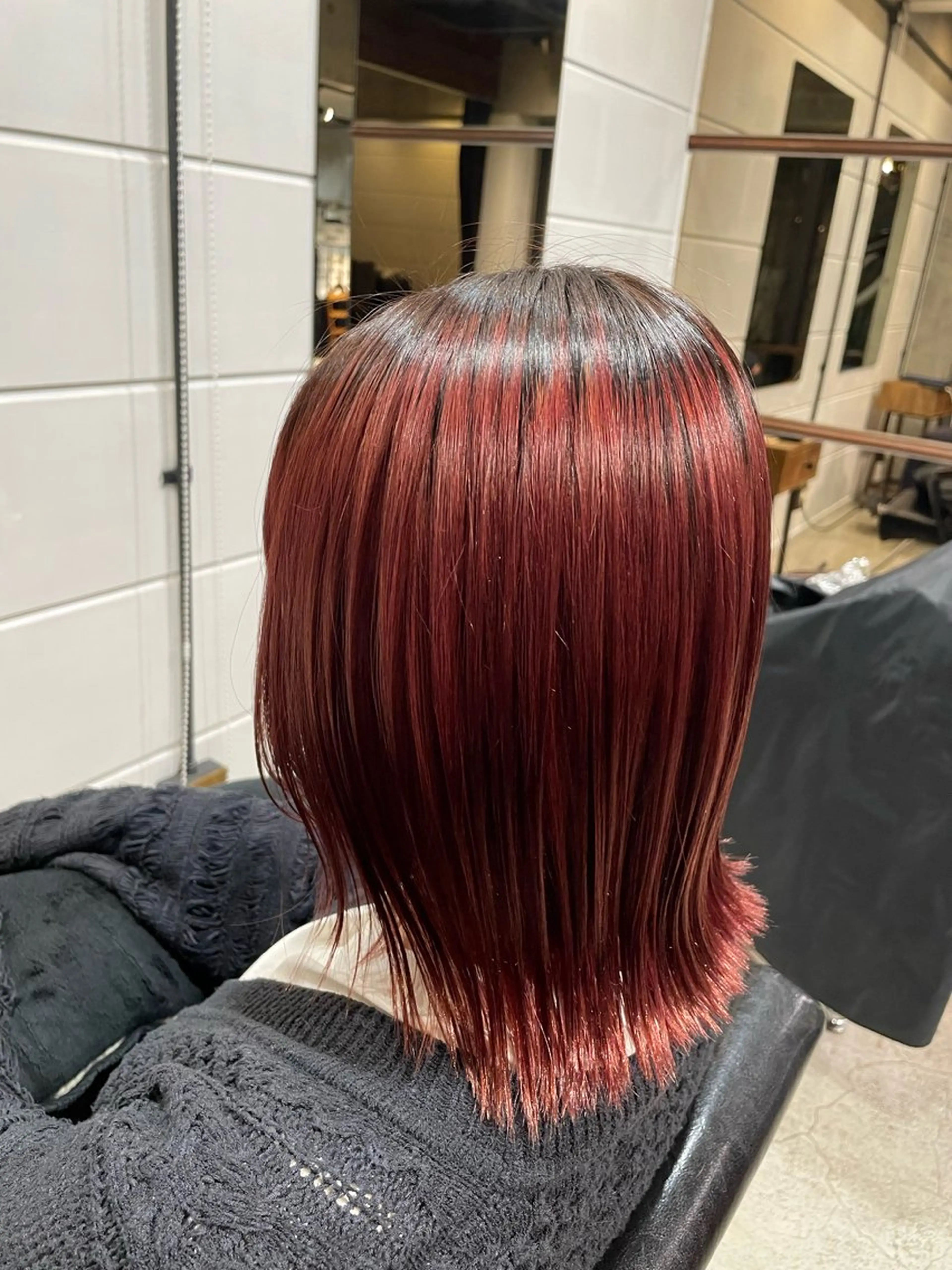 ミディアム カラー ボルドーカラー 透明感カラー デザインカラー レッドカラー 【お洒落パーマ】 Elme　肥塚康汰郎のヘアスタイル