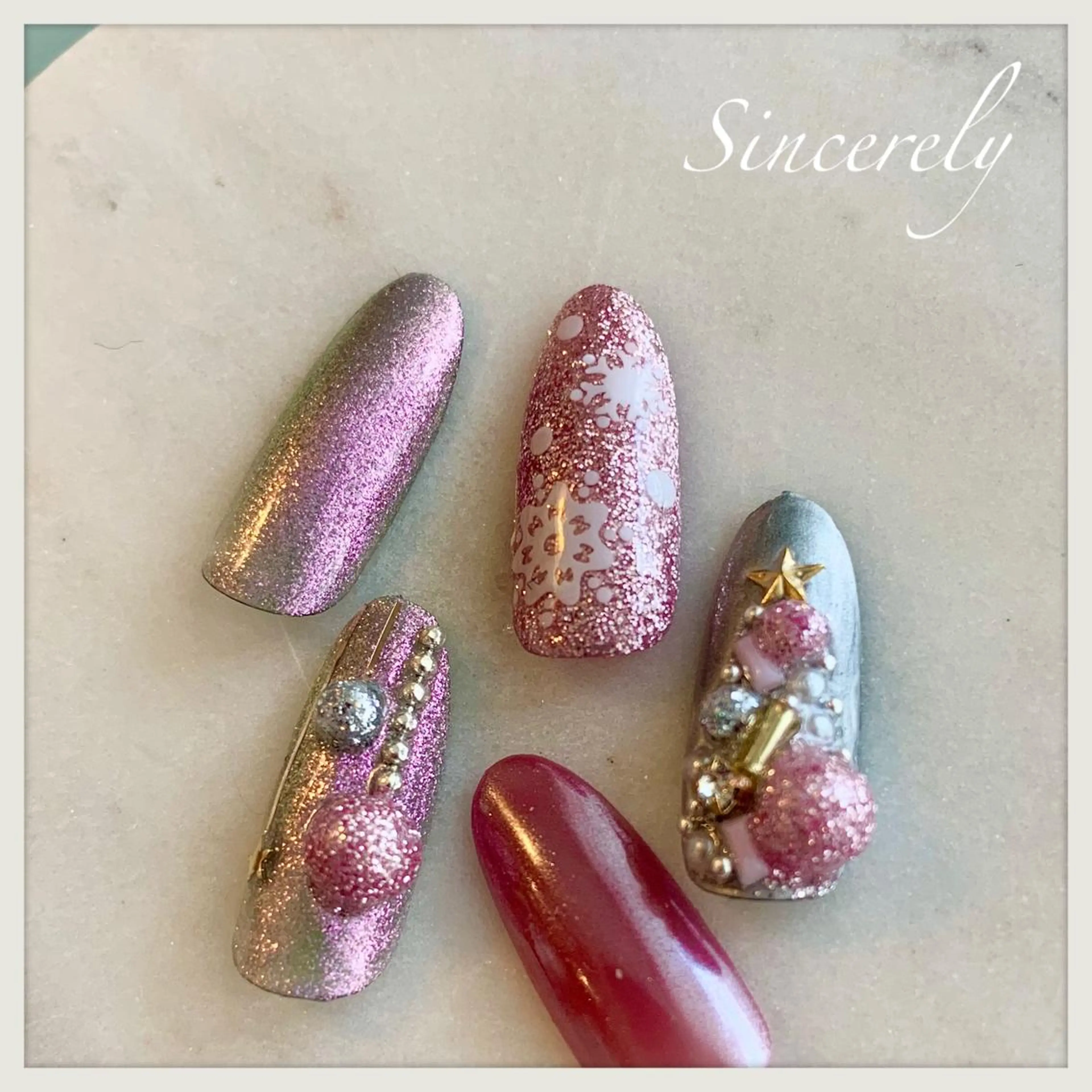 ネイル 冬ネイル クリスマス Sincerely ☺︎のネイルデザイン