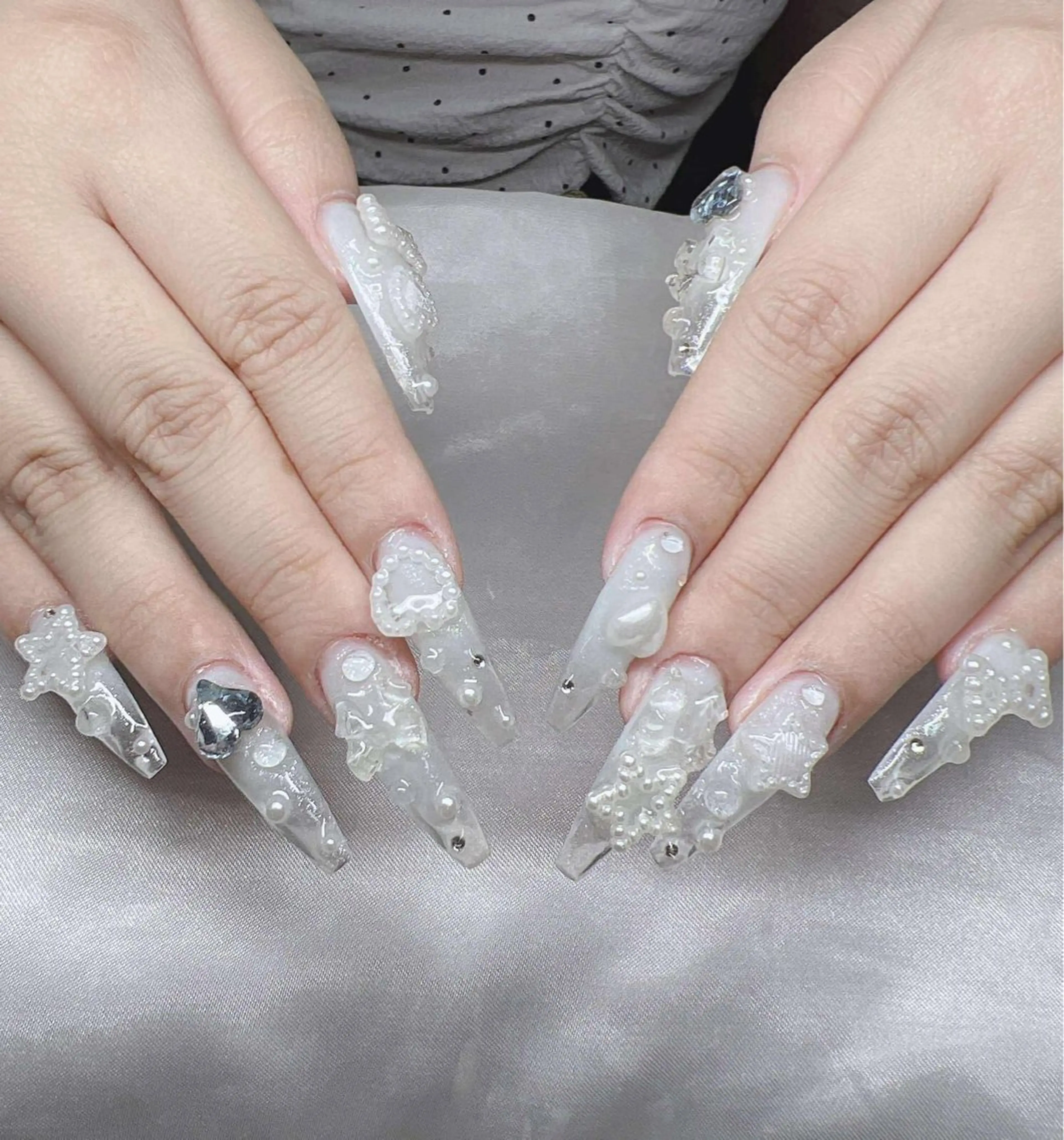 ネイル 長さ出し グラデーション 卒業式 キラキラネイル マグネットネイル ハンドネイル Lee Nailsのネイルデザイン