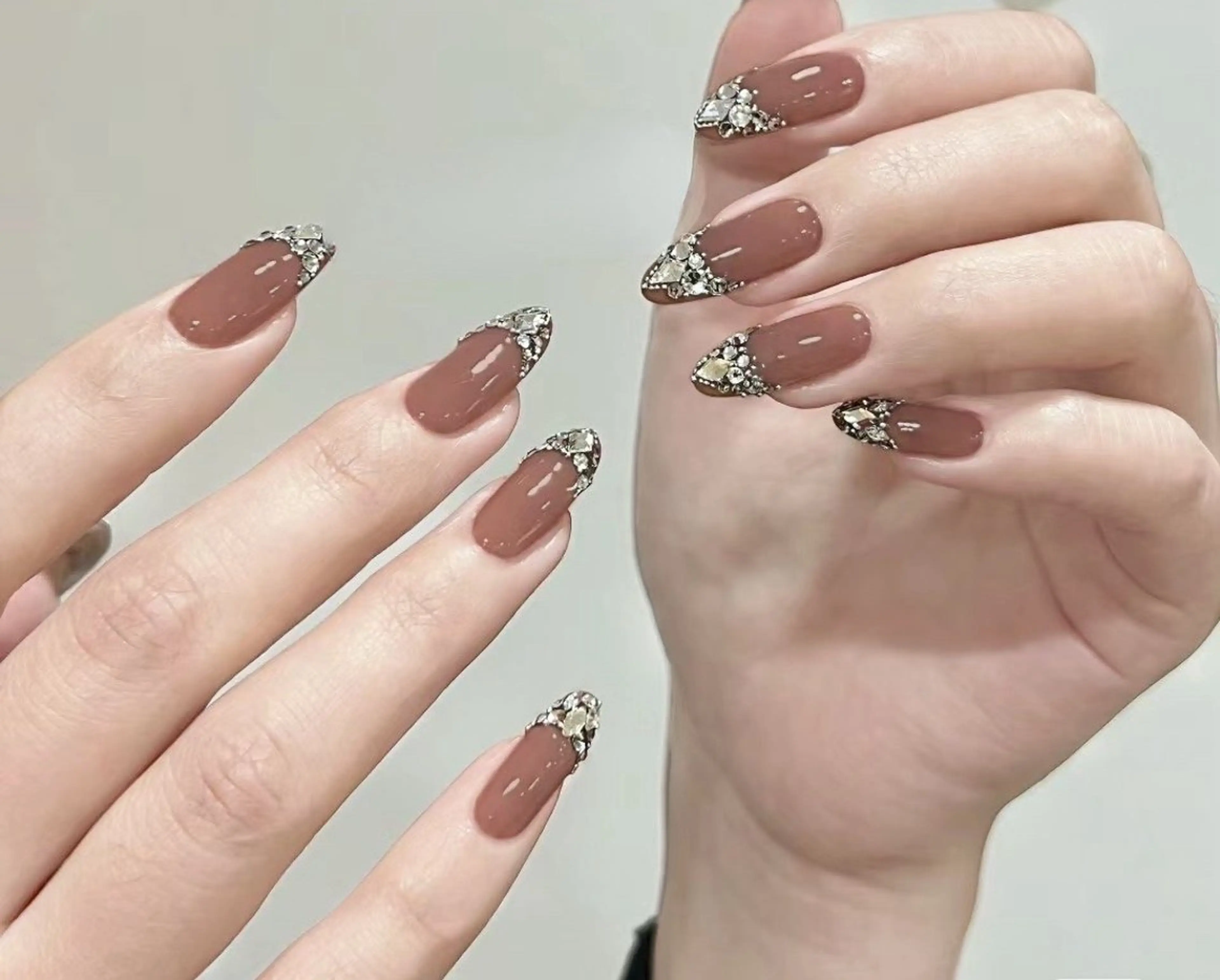 ネイル pink ladyサロン所属・べ にのネイルデザイン