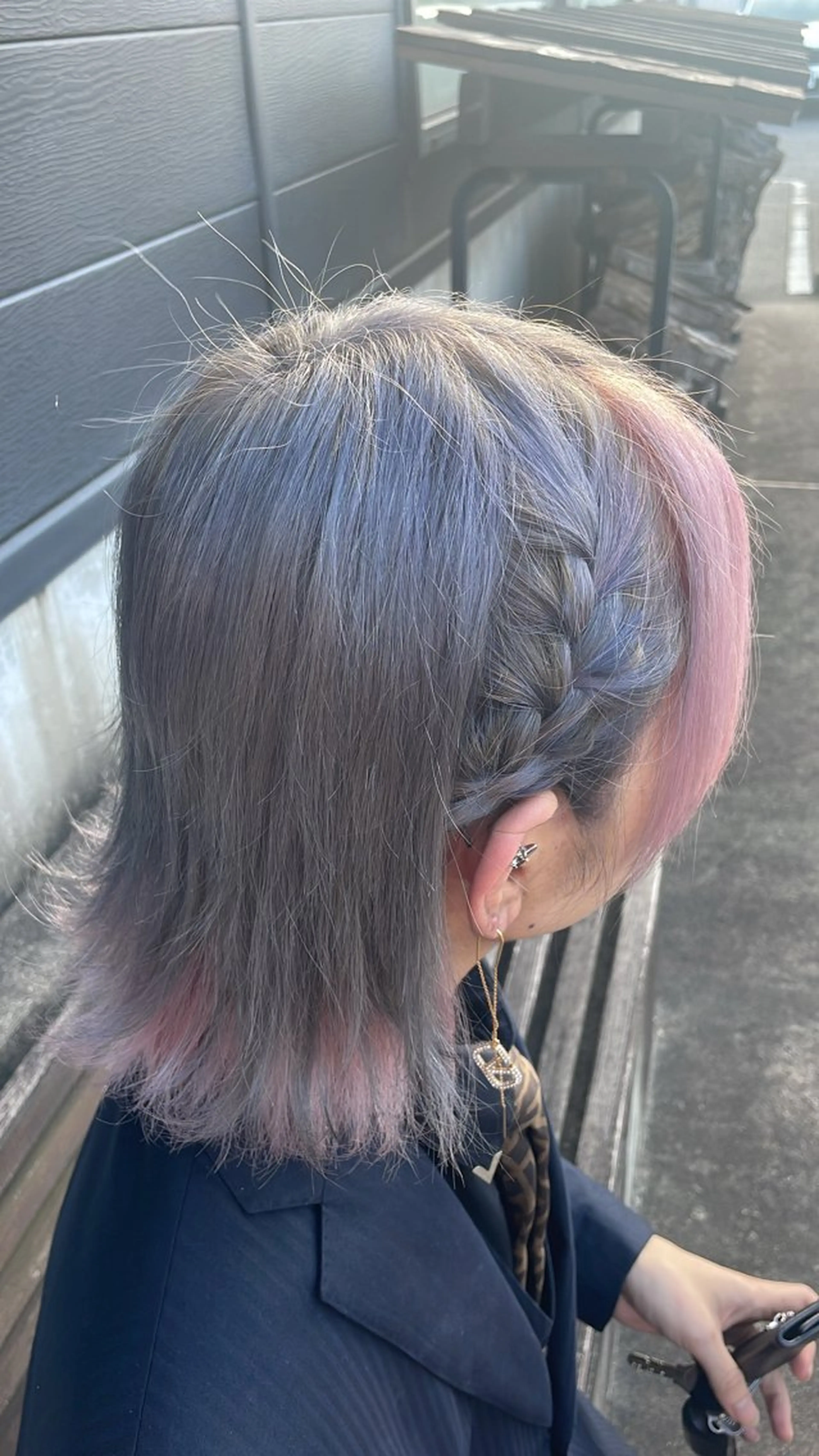 ショート カラー メンズ デザインカラー ピンクカラー ホワイトピンク ヘアカラー 石川 明歌音のヘアスタイル