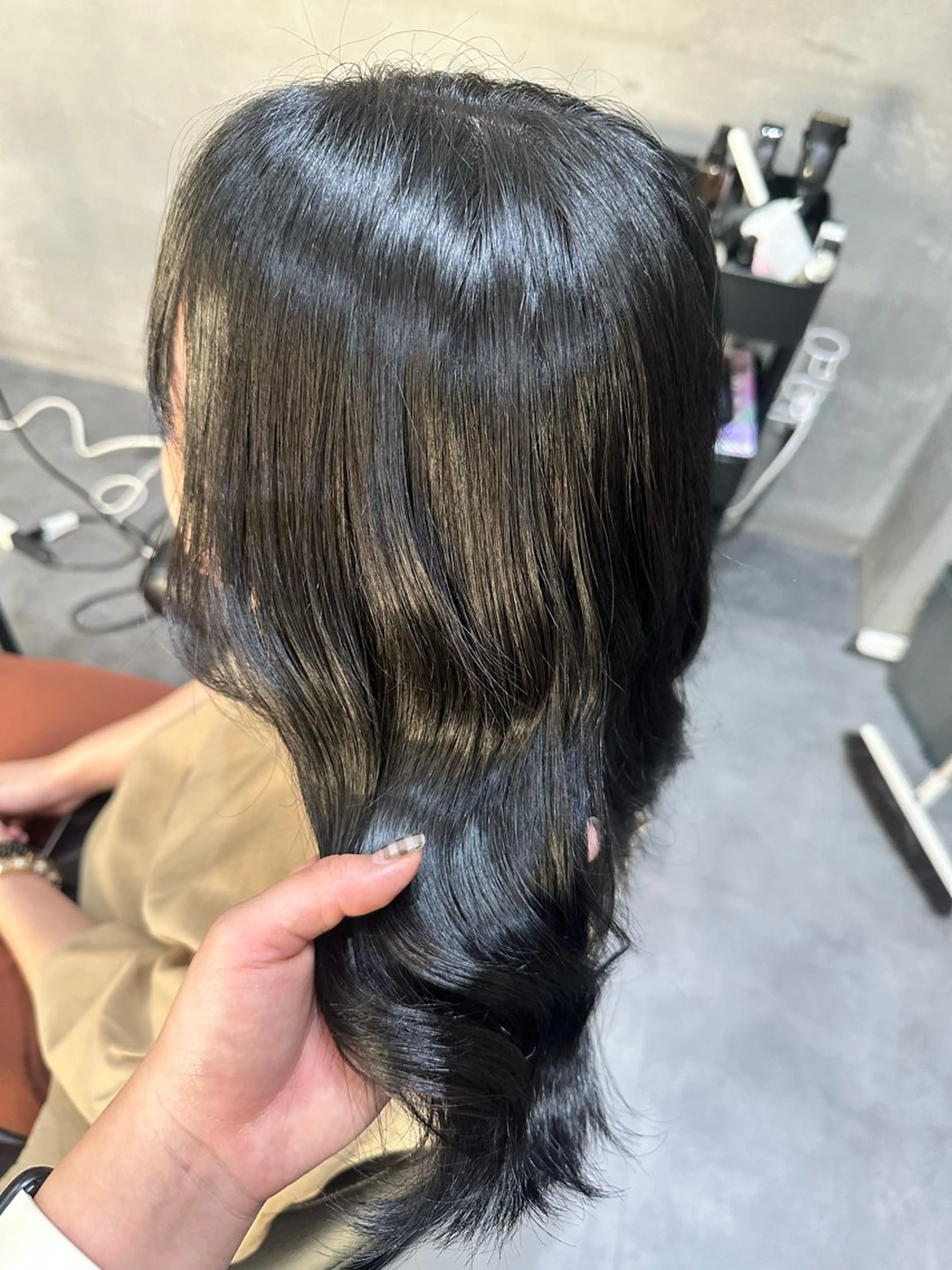 セミロング カラー オルソーヘアー所属・mako /カラーモデル募集中のヘアスタイル