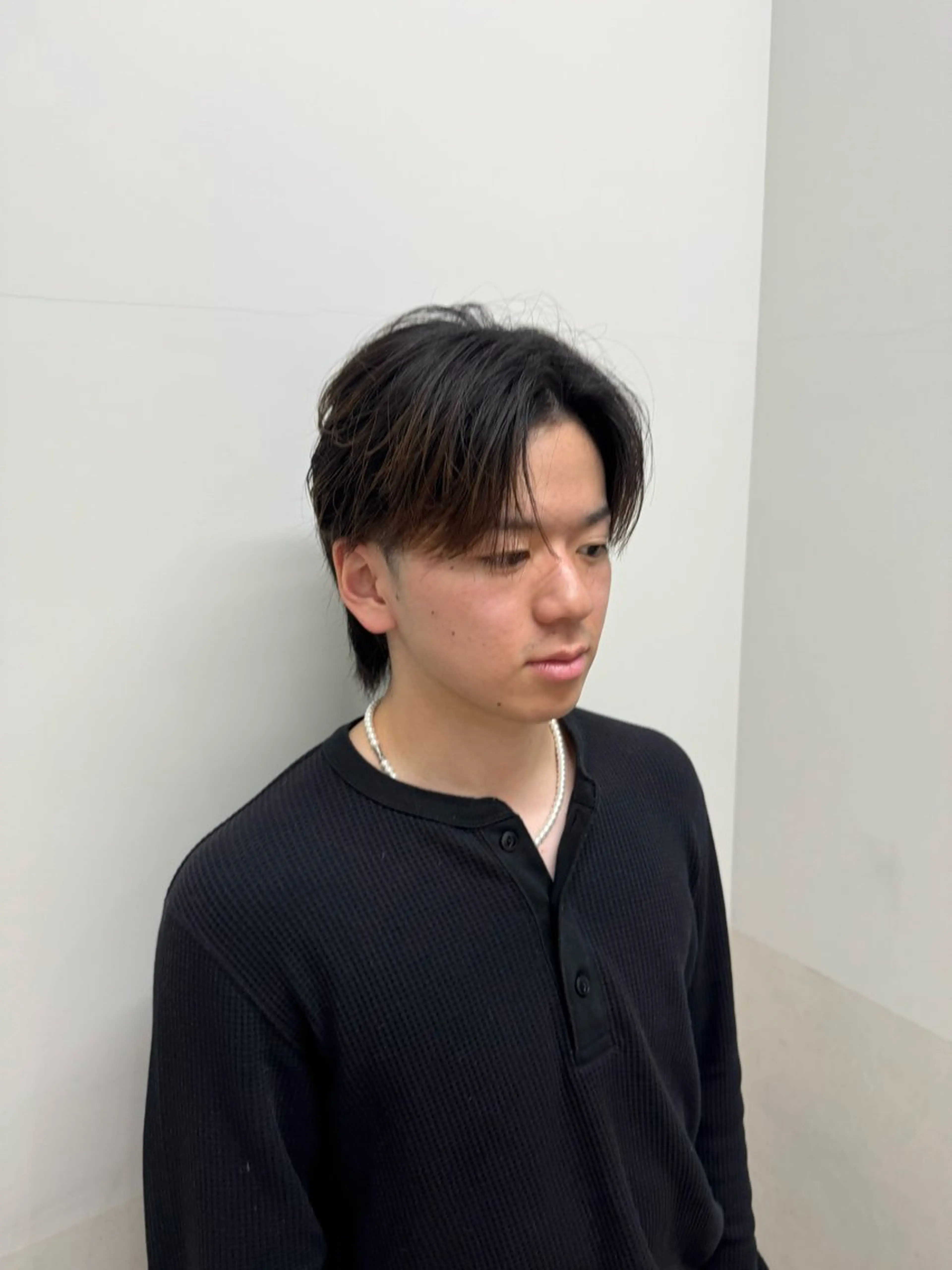 カラー メンズ センターパート メンズウルフカット ウルフカット カット ヘアカラー ✂️メンズ専門✂️ カワカミハルキのヘアスタイル