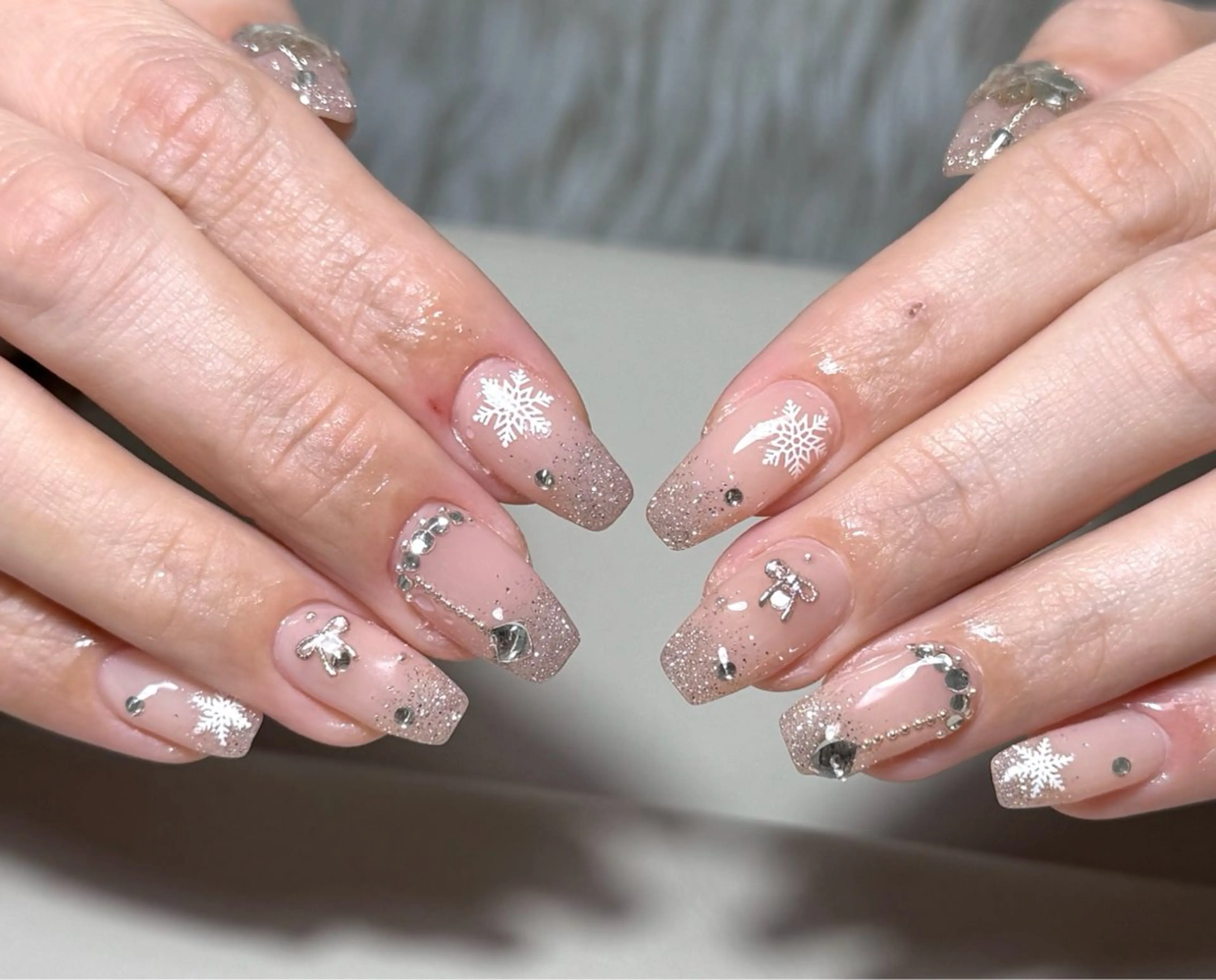 ネイル ハンドネイル ハンドケア 🍑 momo_nailのネイルデザイン