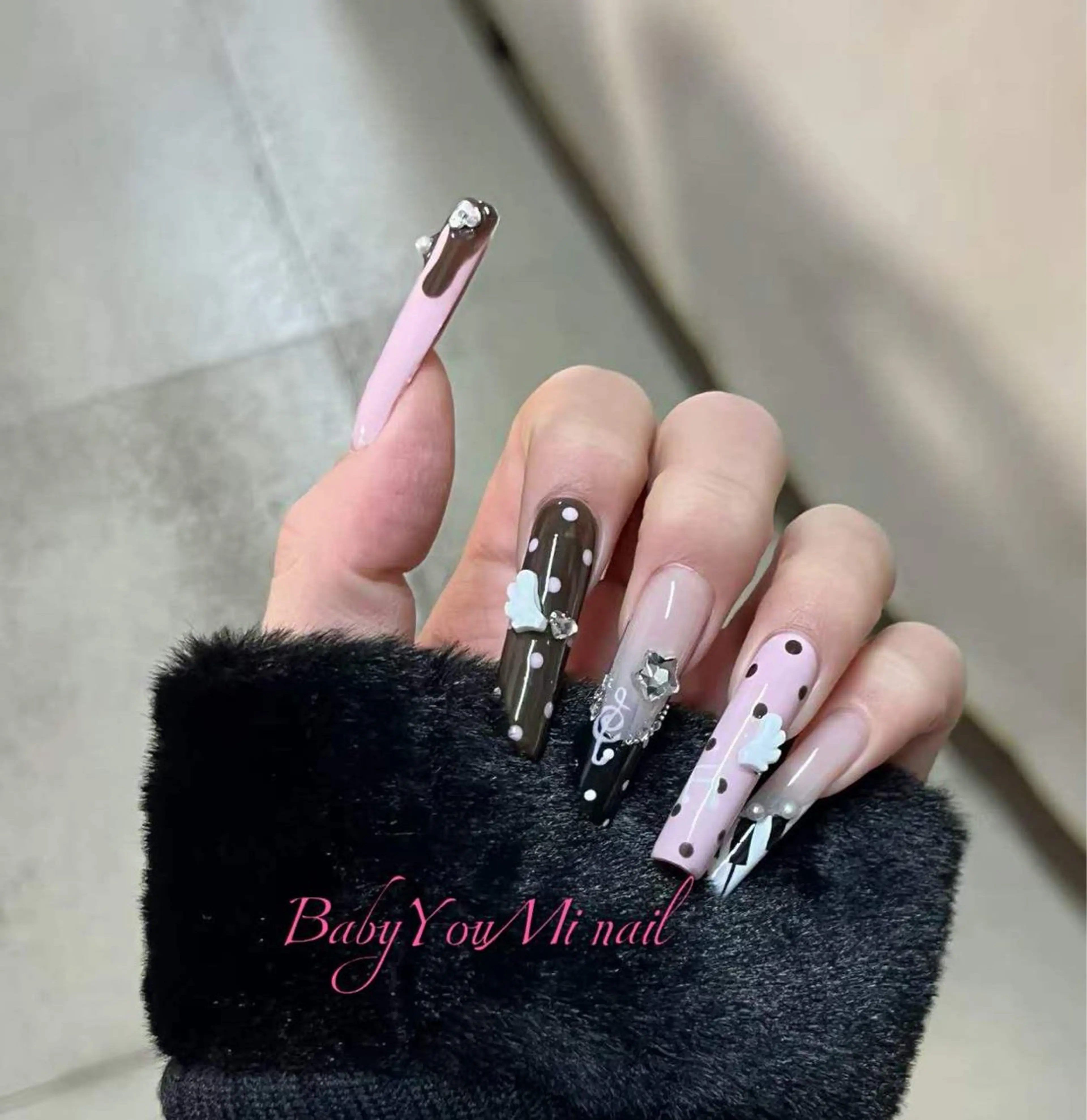 ネイル オーロラネイル フラワーネイル フットネイル フレンチネイル ジェルネイル ハンドネイル 相沢 さやかのネイルデザイン