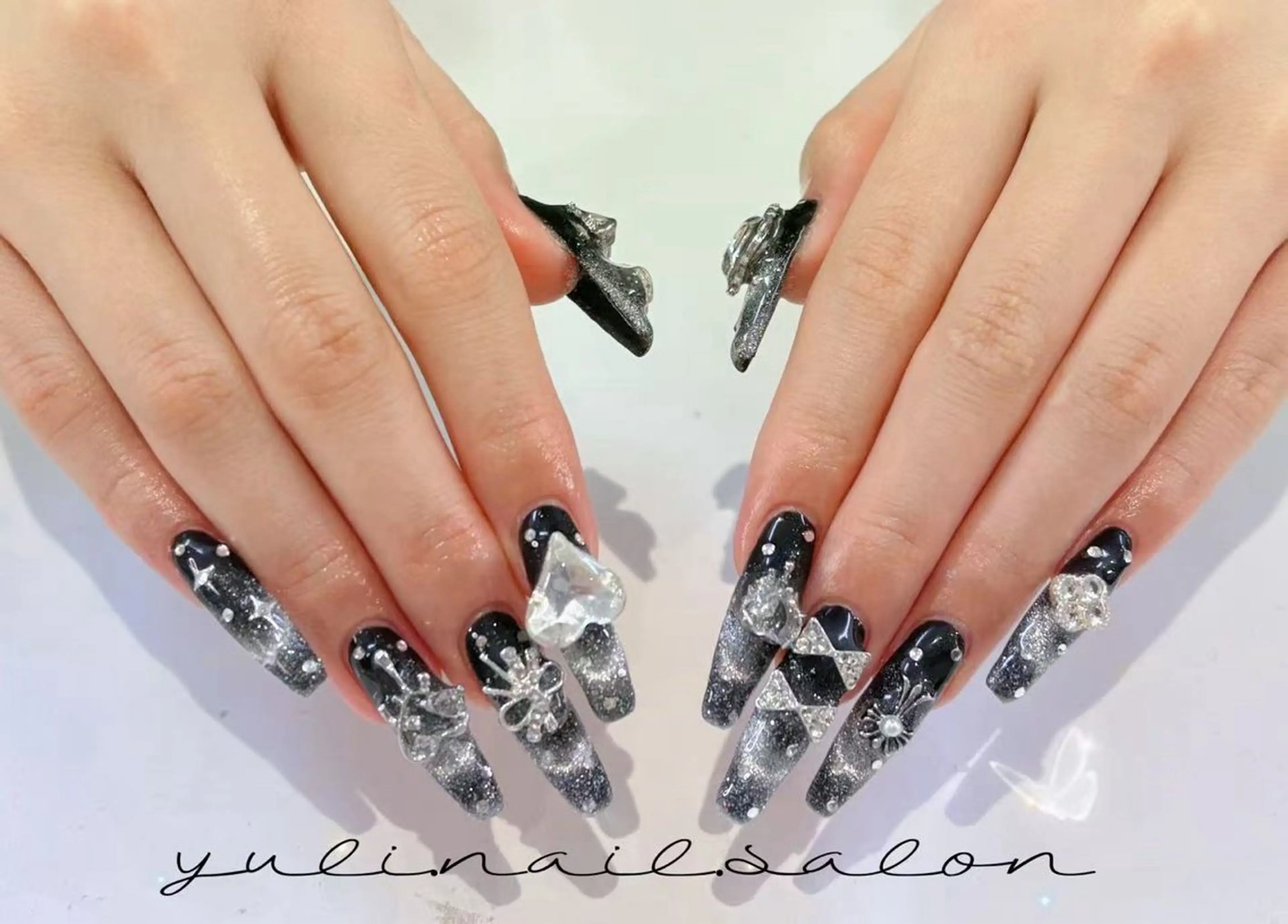 ネイル ハンドネイル 🎀YULI_ Nail 🎀新宿店のネイルデザイン