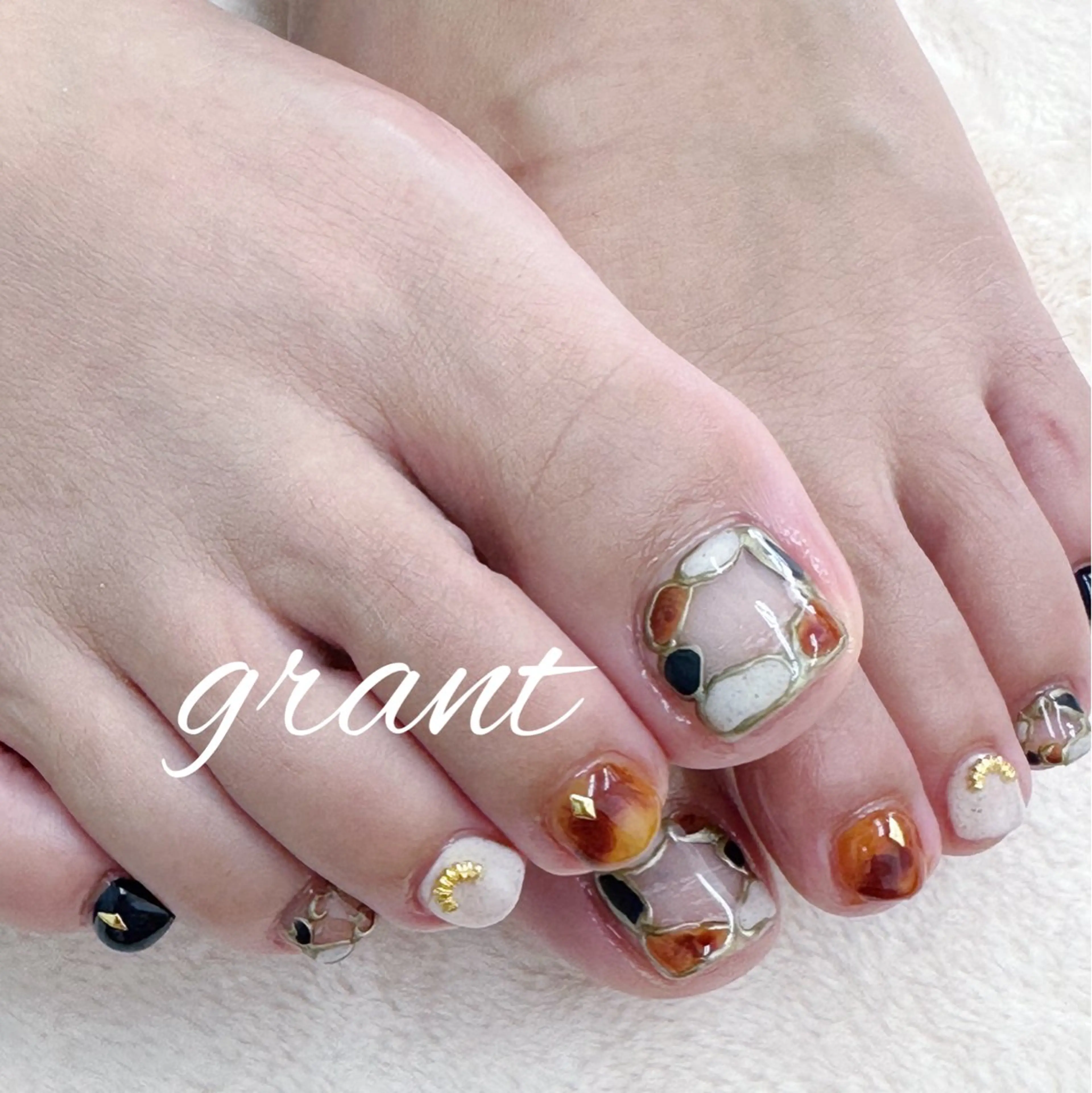 ネイル フットネイル フットネイル nail salon grant所属・nailsalon grantのネイルデザイン