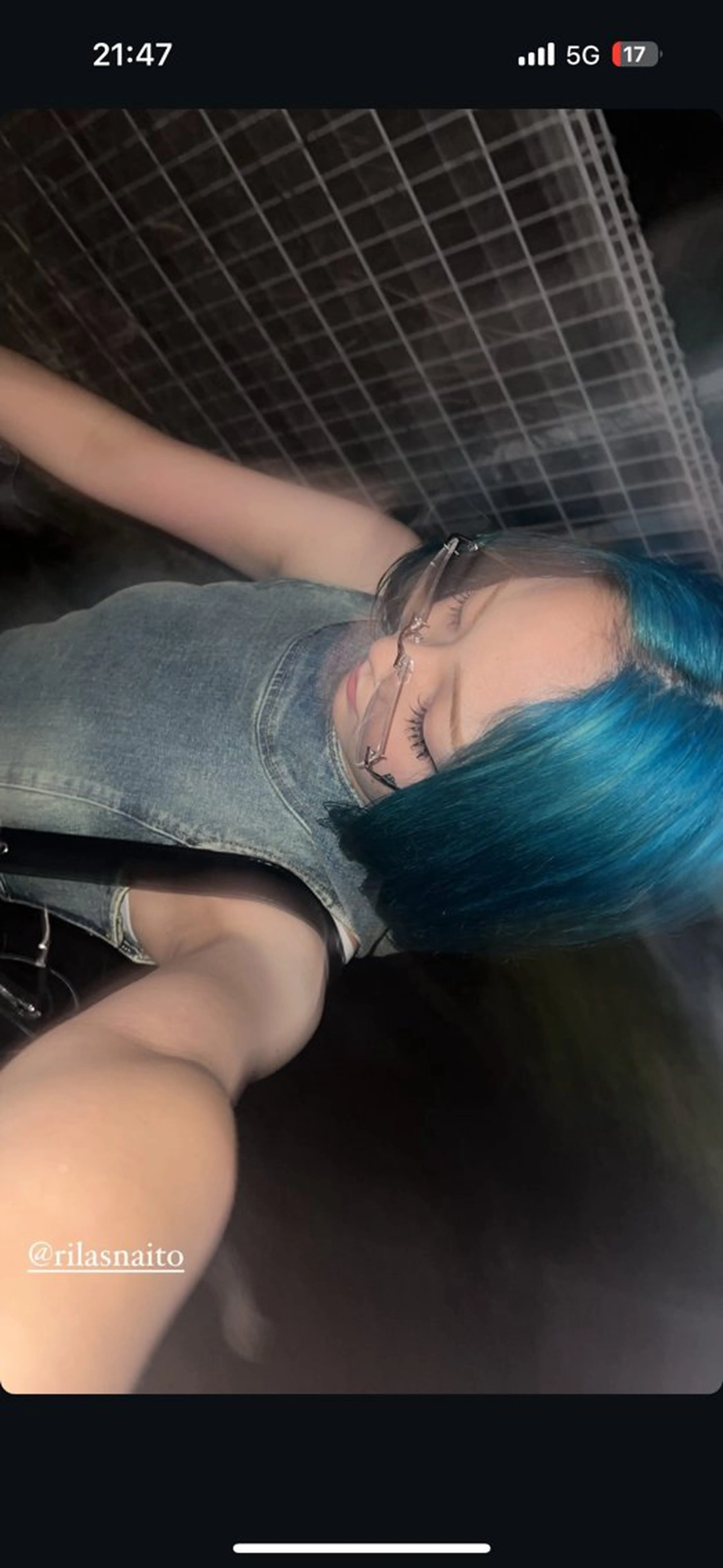 ミディアム カラー naito/ブリーチ /エクステ/縮毛のヘアスタイル