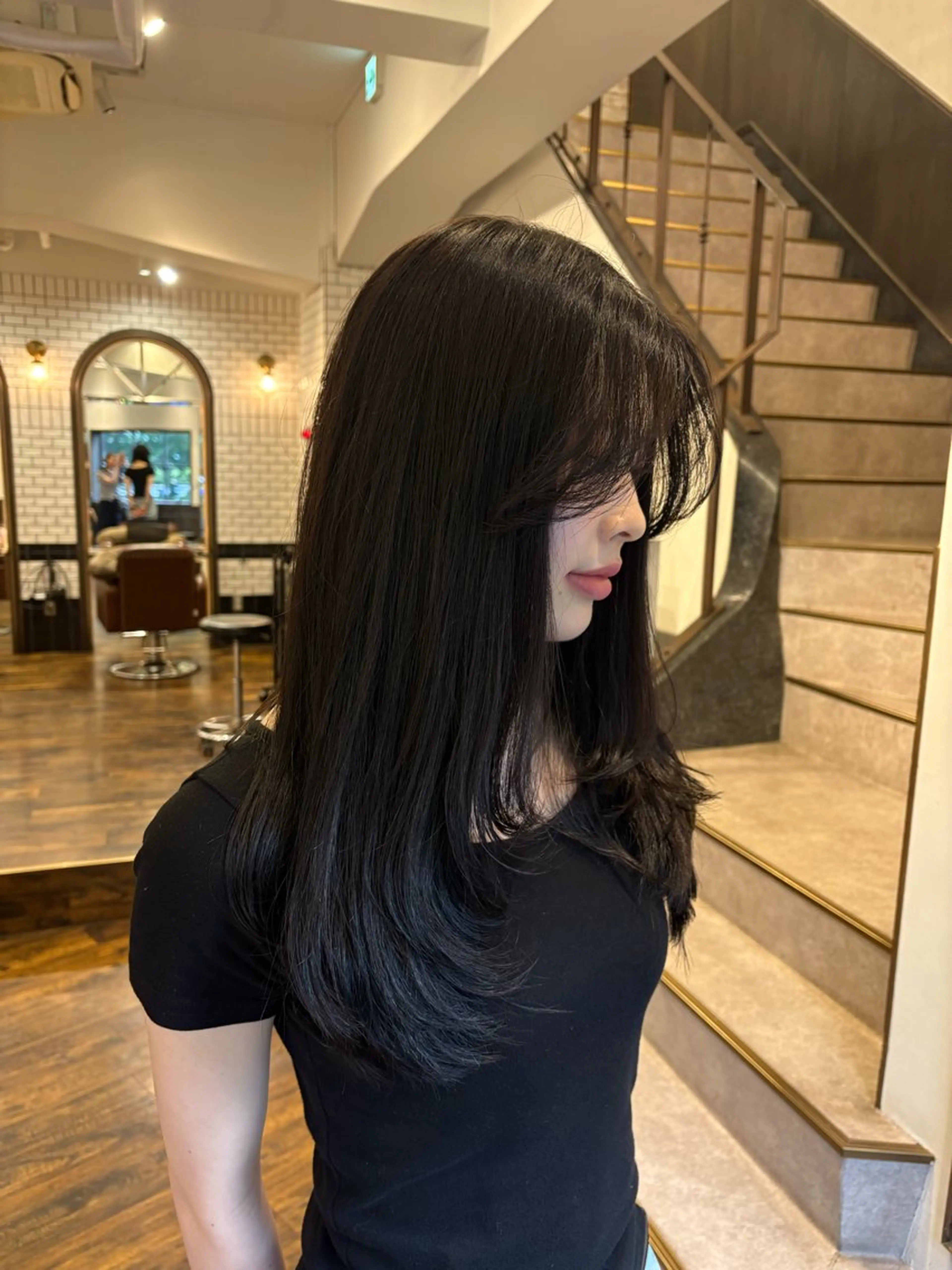 ロング レイヤーカット noa 似合わせ︰ 透明感︰韓国風のヘアスタイル