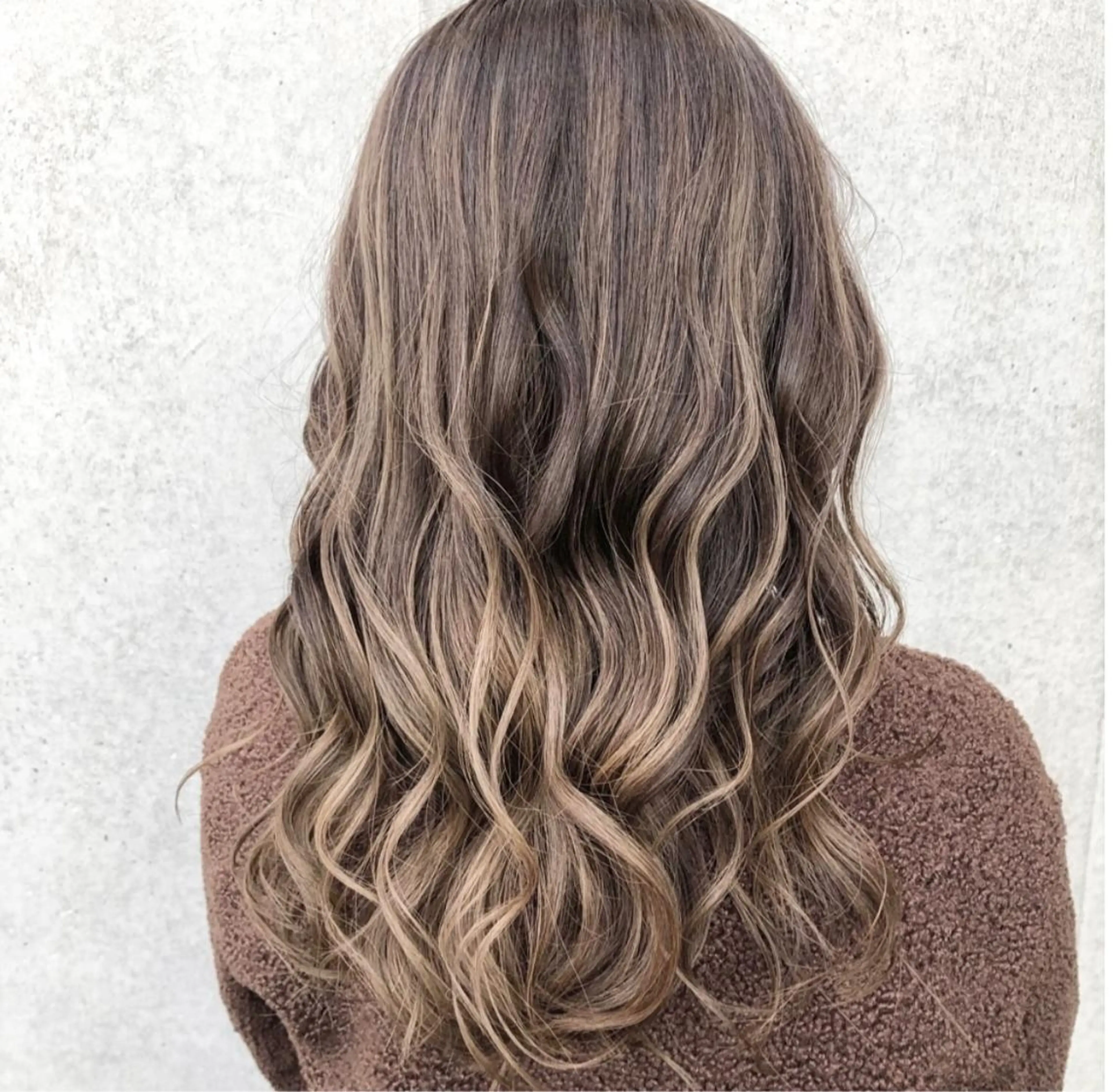 セミロング カラー バレイヤージュ レイヤーカット カット ヘアカラー カラー特化美容師 なかもと たつひろのヘアスタイル