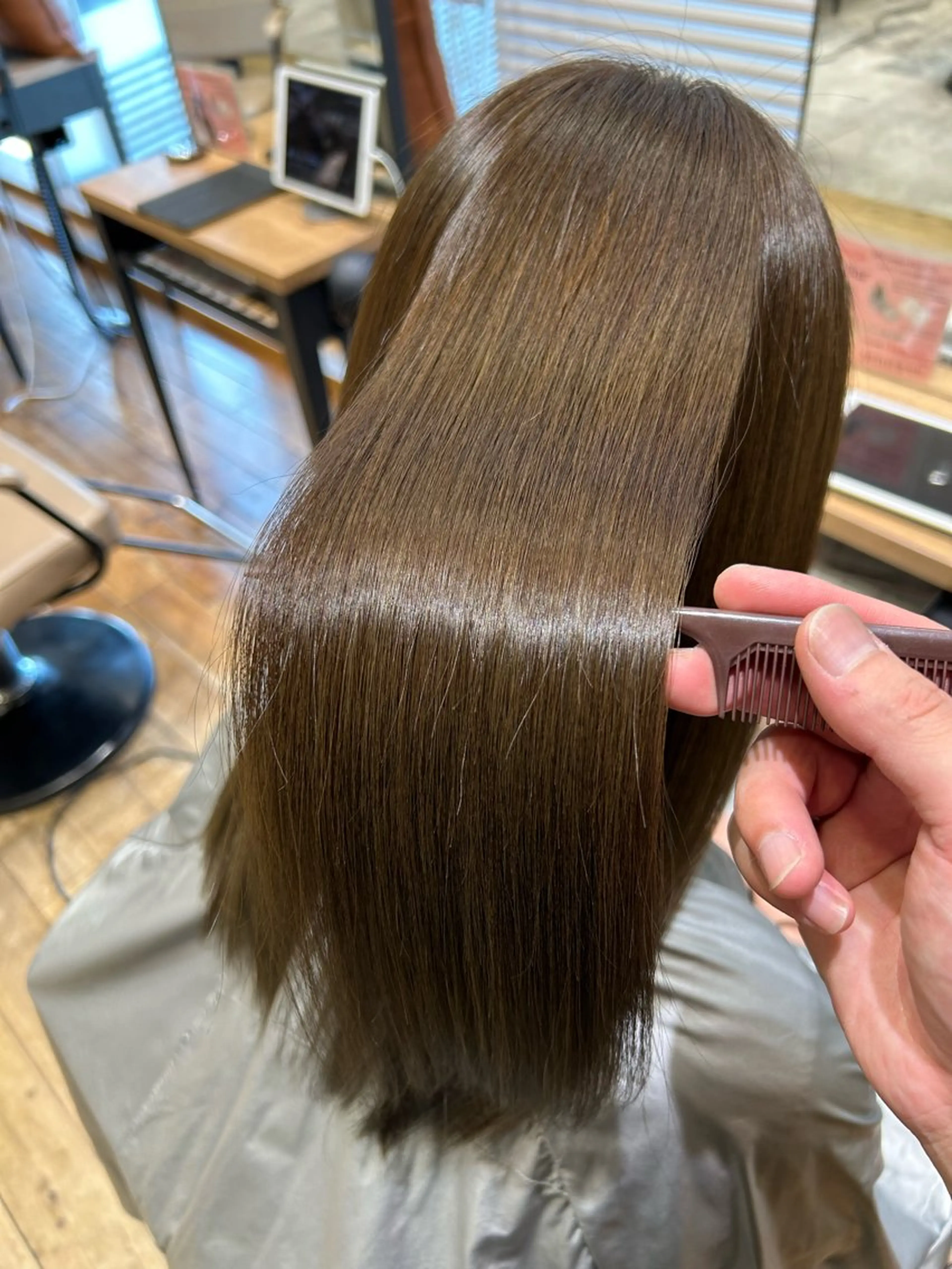 セミロング カラー パーマ ブリーチ ケアブリーチ ダブルカラー イヤリングカラー ハイライトカラー カット ヘアカラー 縮毛矯正 トリートメント 新宿✨顔周りカット 韓国ヘア/坂本亜裟海のヘアスタイル