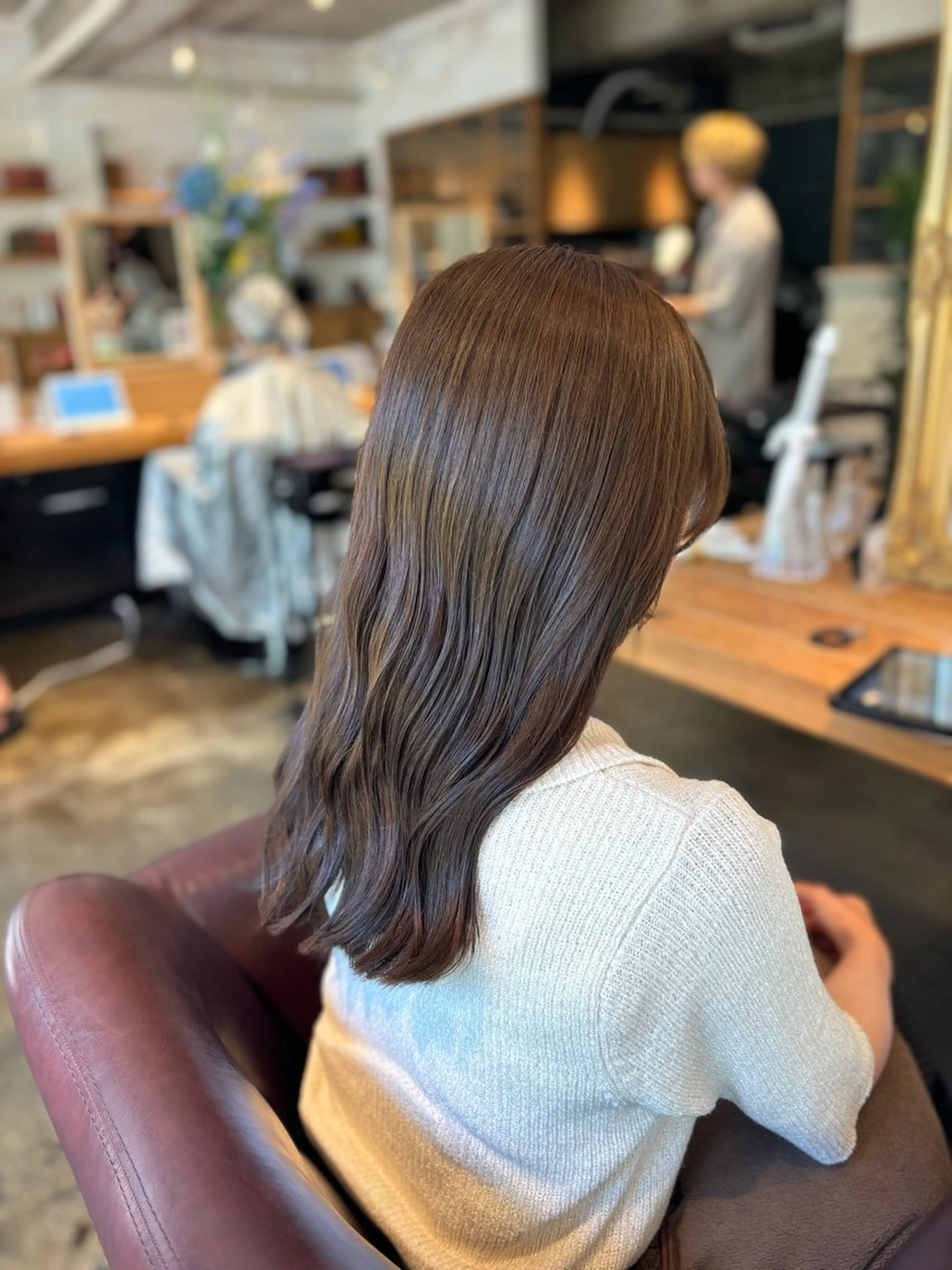 セミロング カラー ベージュカラー オリーブベージュ 髪質改善カラー ブラウン🤎YUMEのヘアスタイル