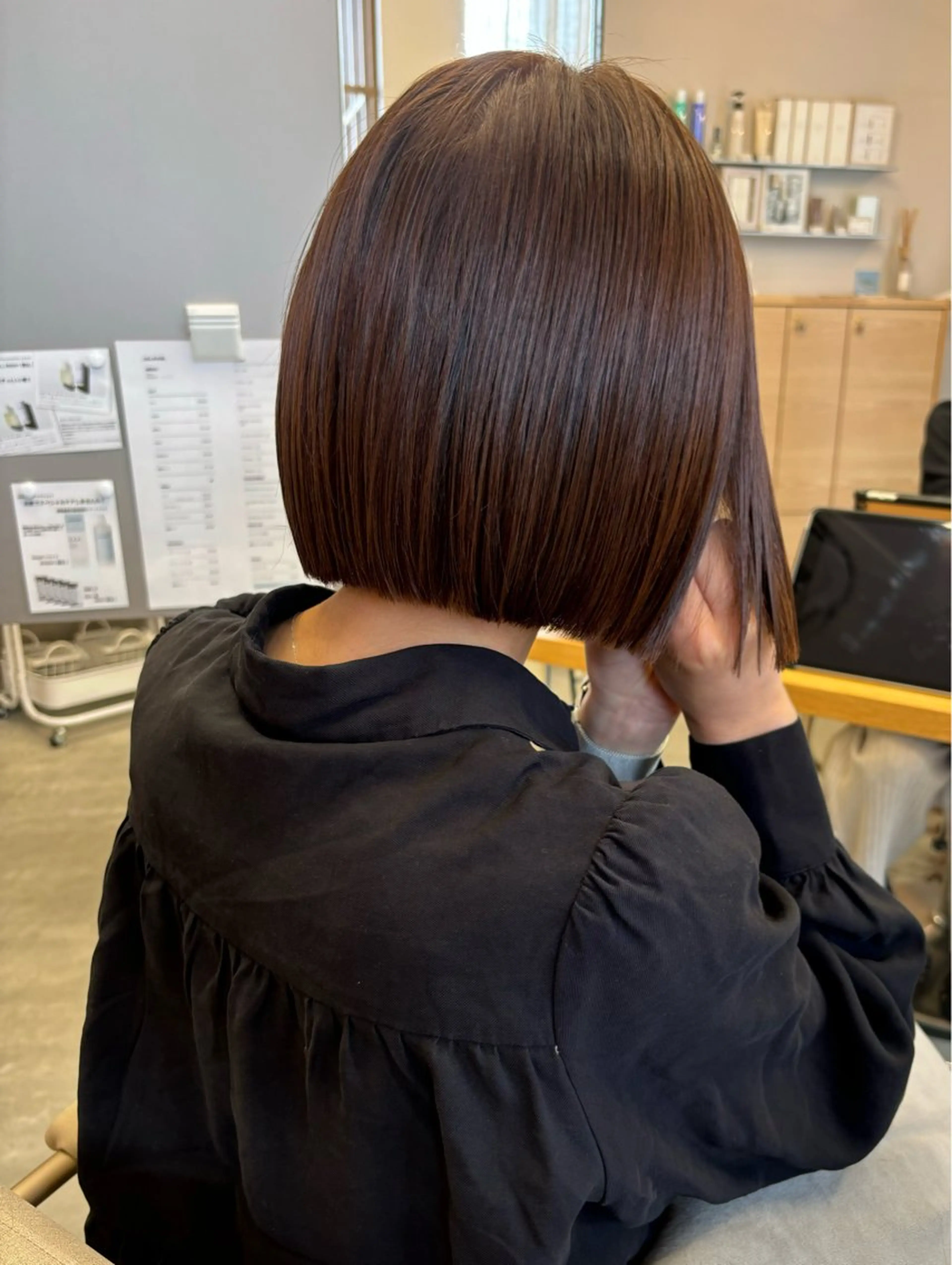 ショート カット ヘアカラー トリートメント chihale 富樫莉香のヘアスタイル