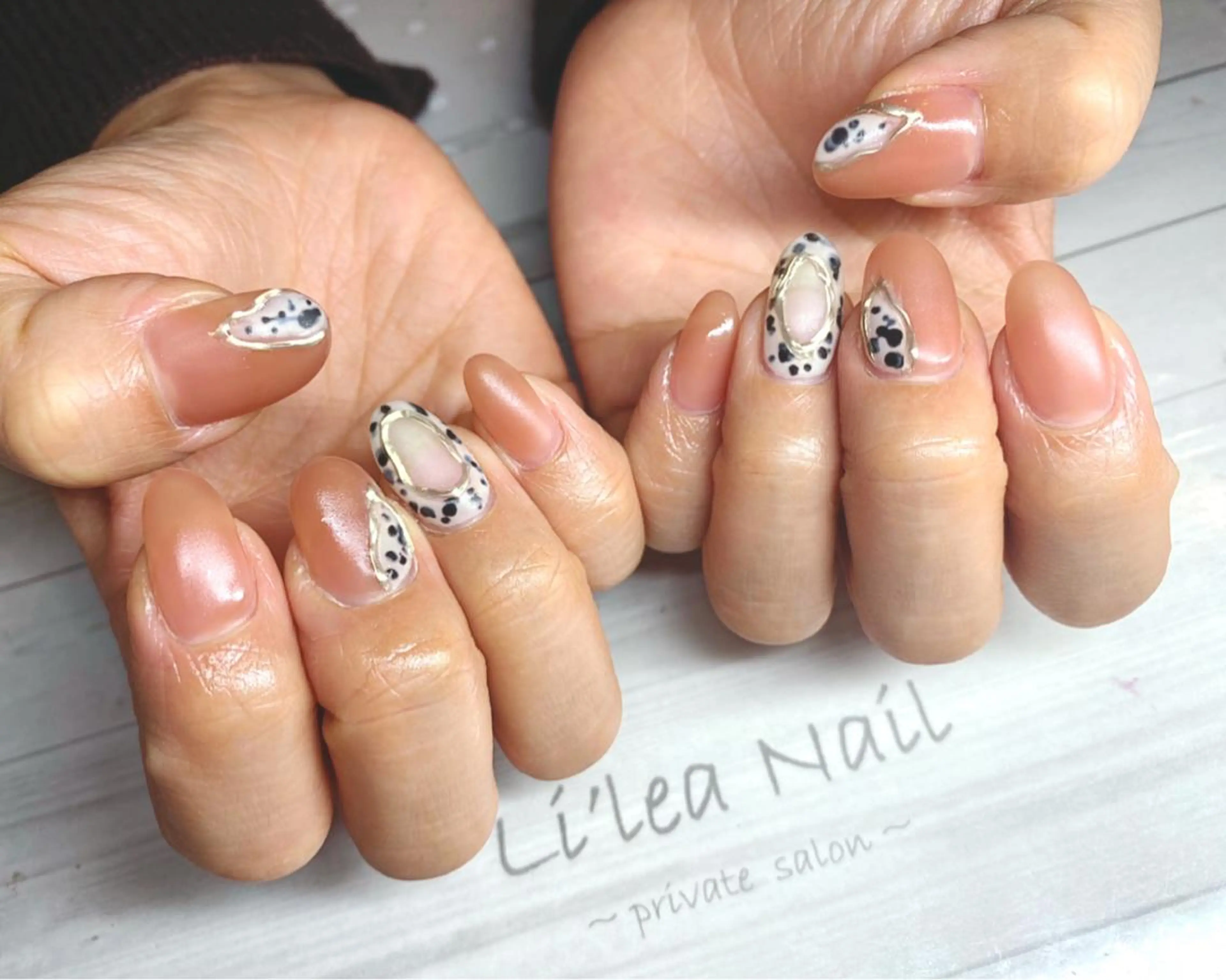ネイル Li'leaNail AINAのネイルデザイン